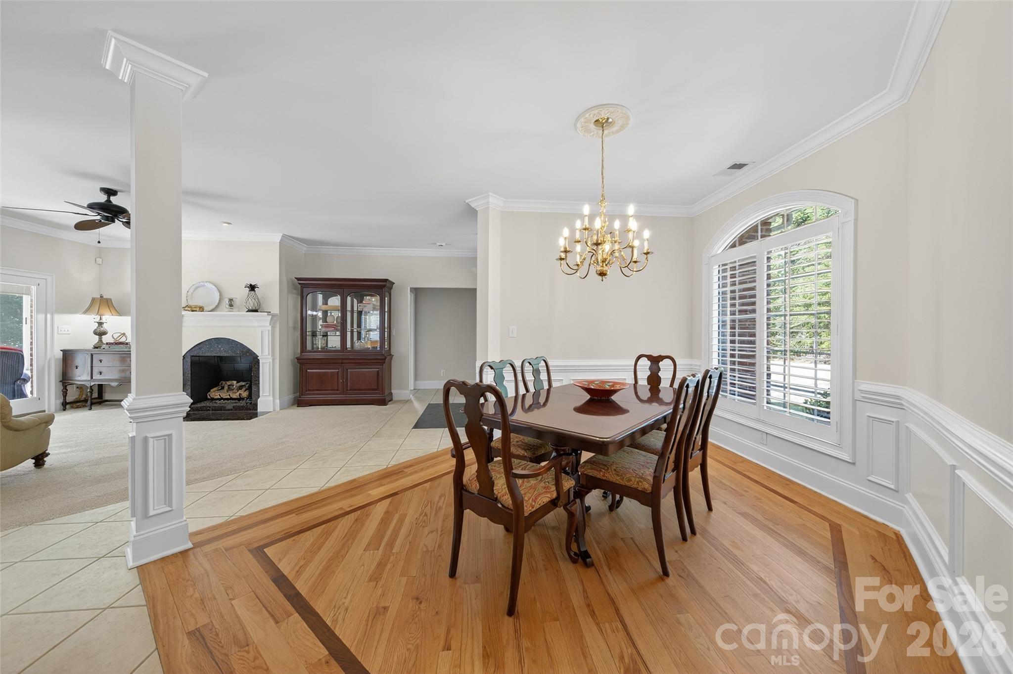 3574 Live Oaks Avenue — Terrell