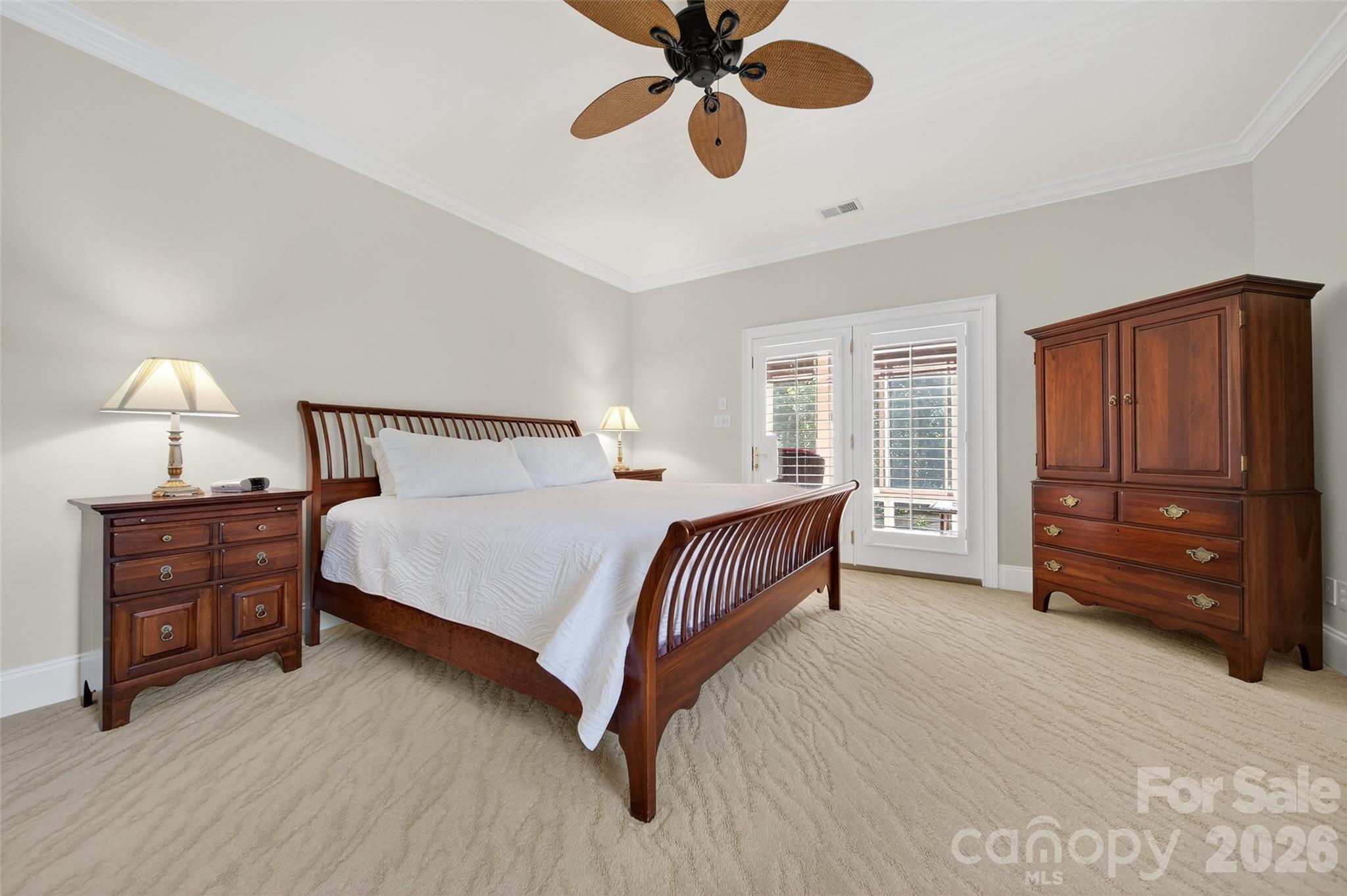 3574 Live Oaks Avenue — Terrell
