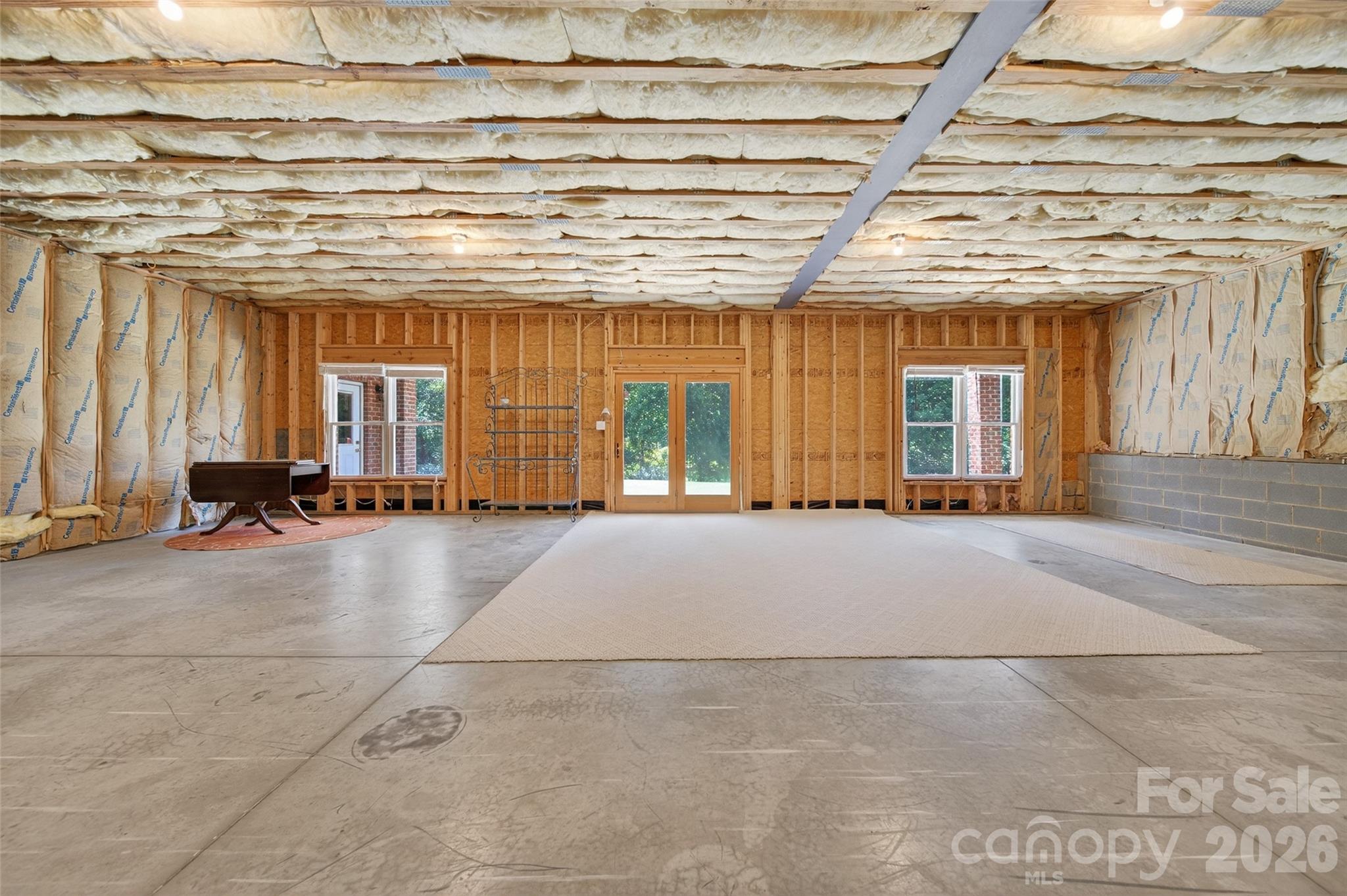 3574 Live Oaks Avenue — Terrell