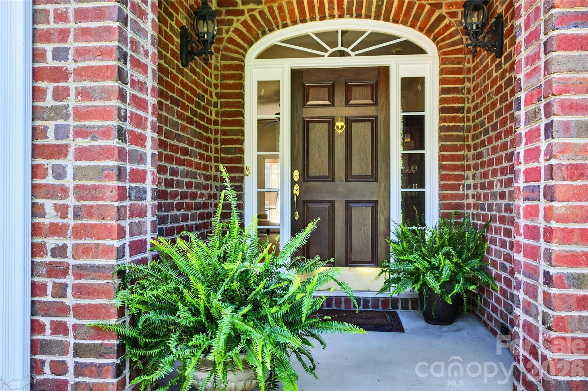 3574 Live Oaks Avenue — Terrell