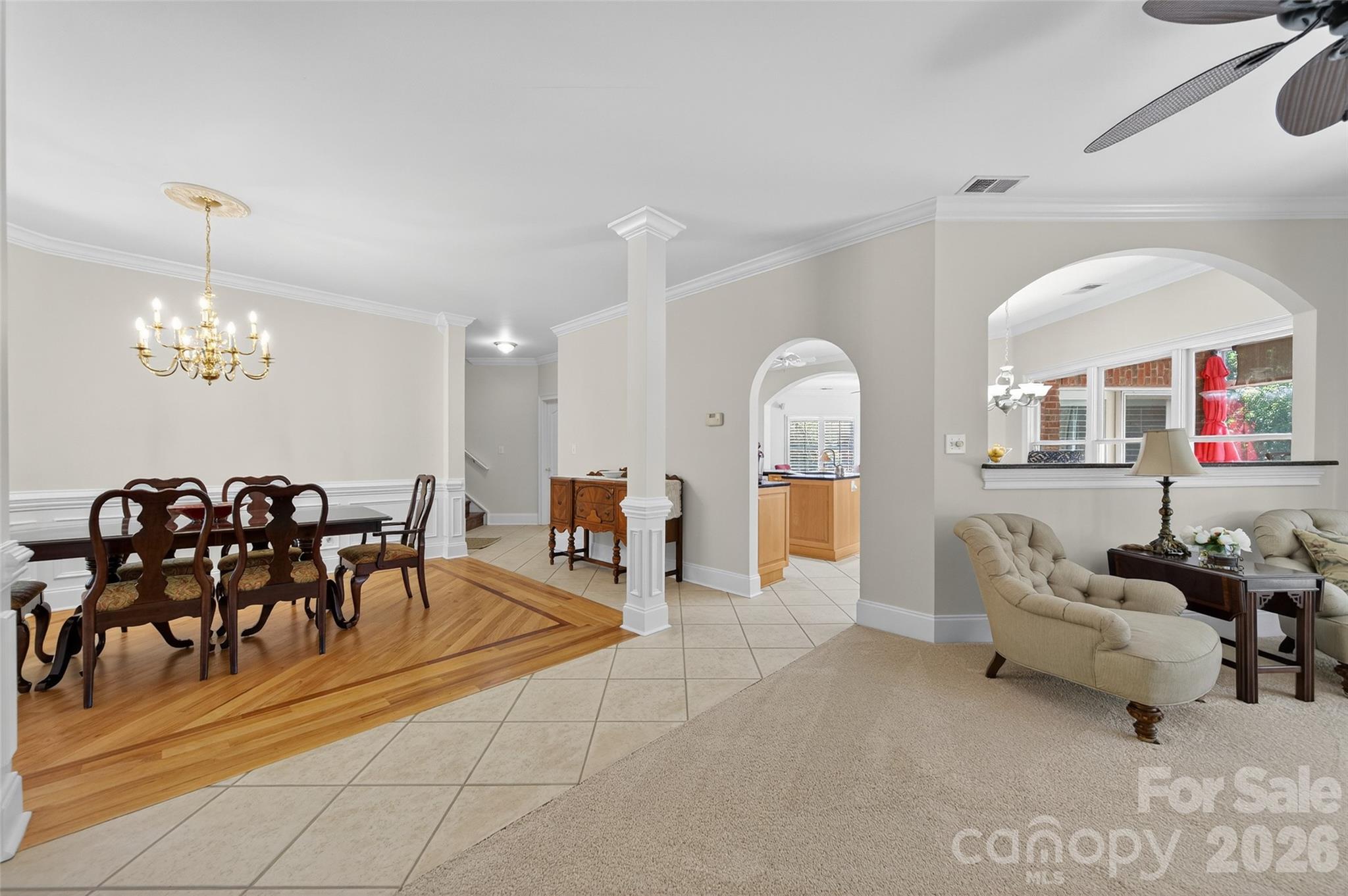 3574 Live Oaks Avenue — Terrell