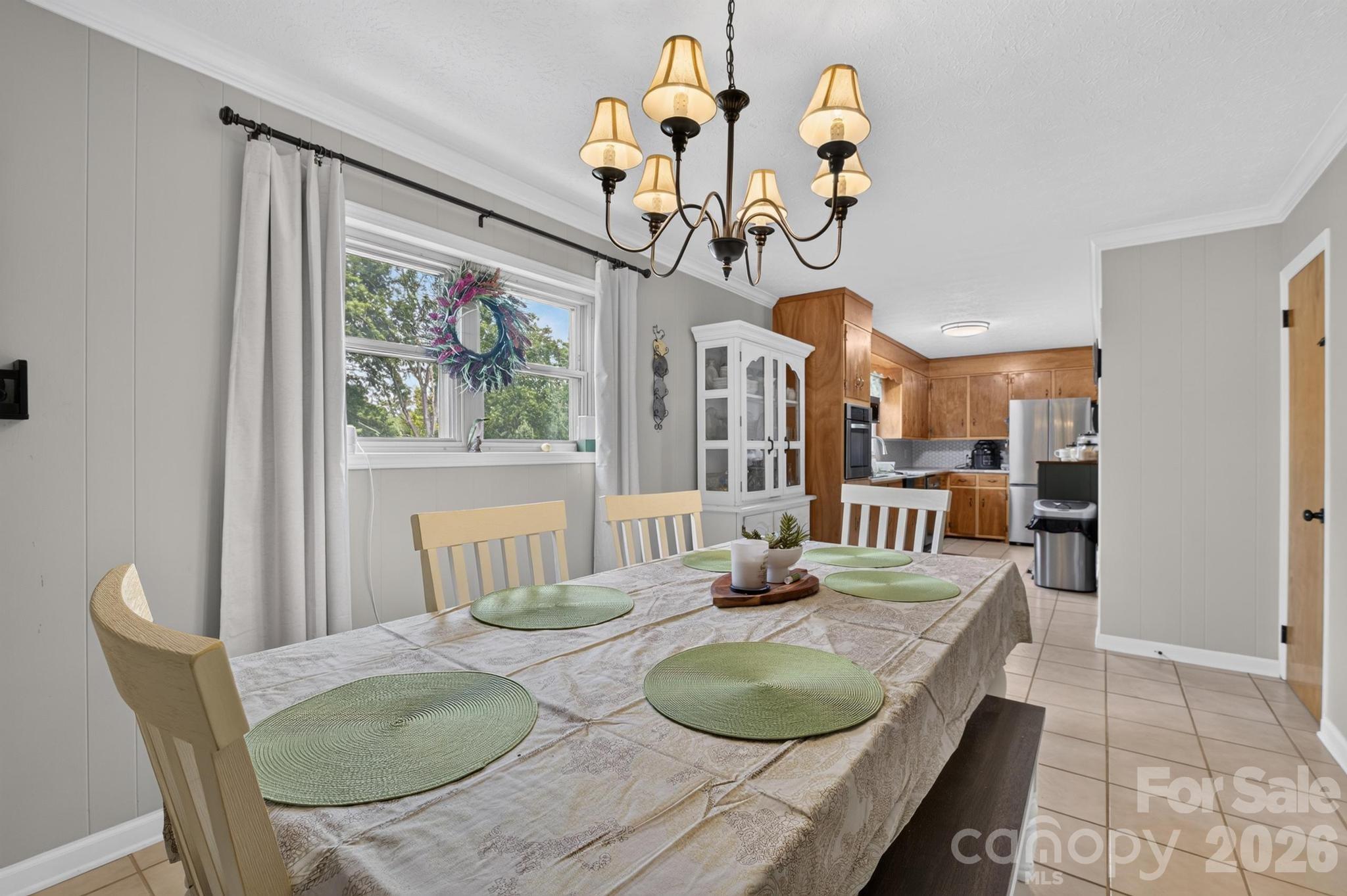 2559 Sweetbriar Circle — Lenoir