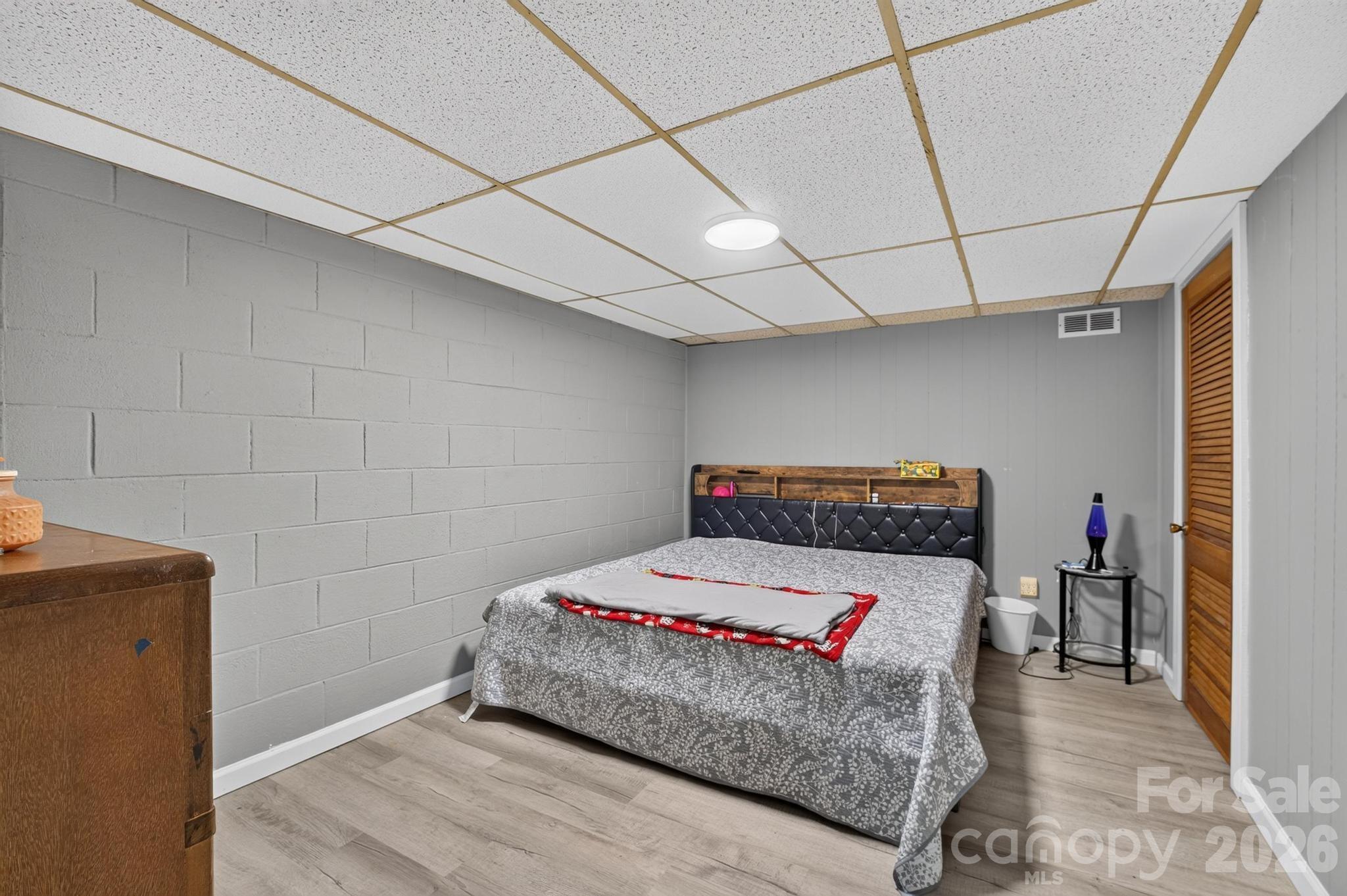 2559 Sweetbriar Circle — Lenoir