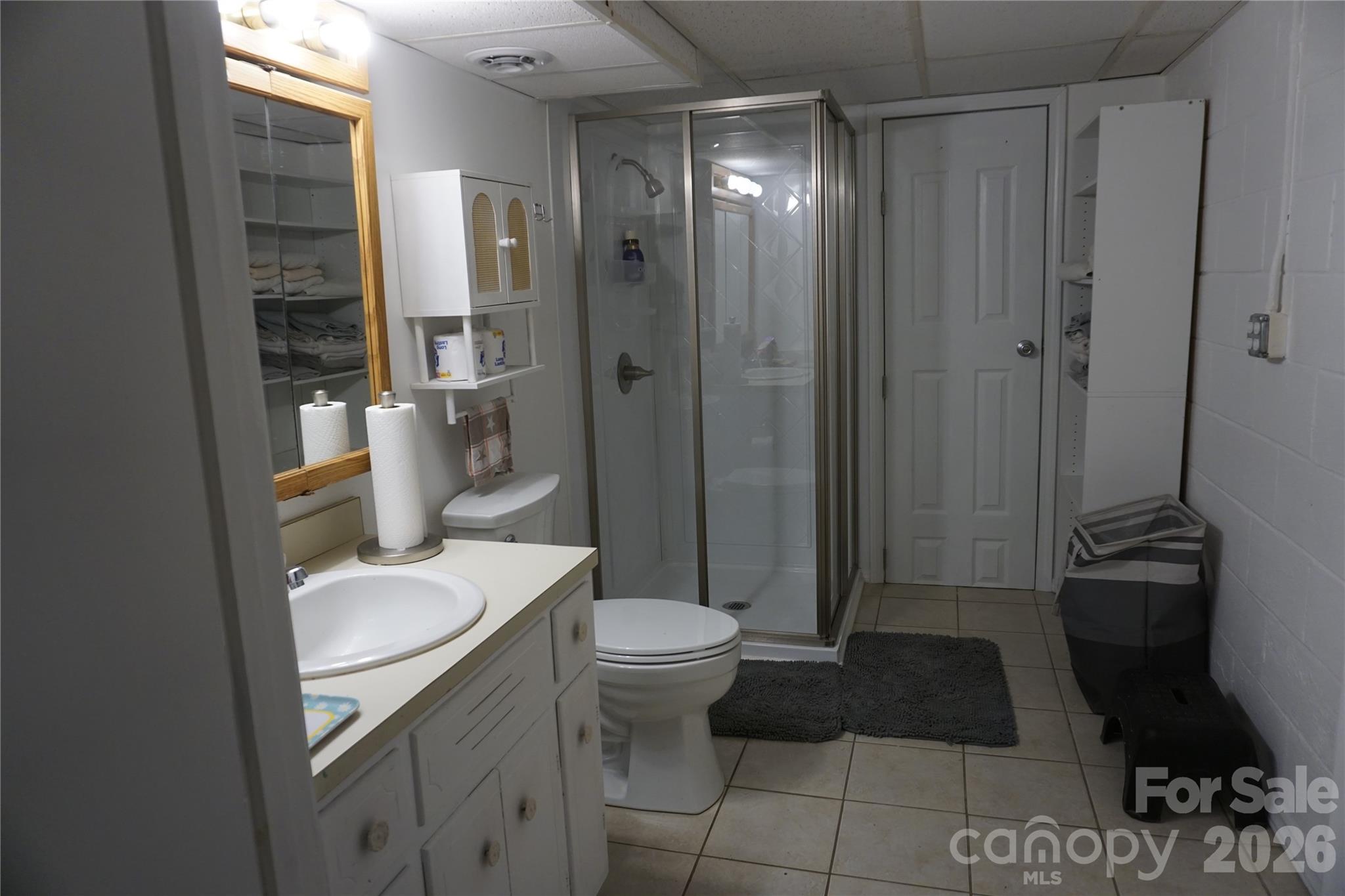 2559 Sweetbriar Circle — Lenoir