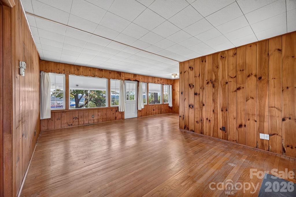2409 Lucas Street — Hendersonville