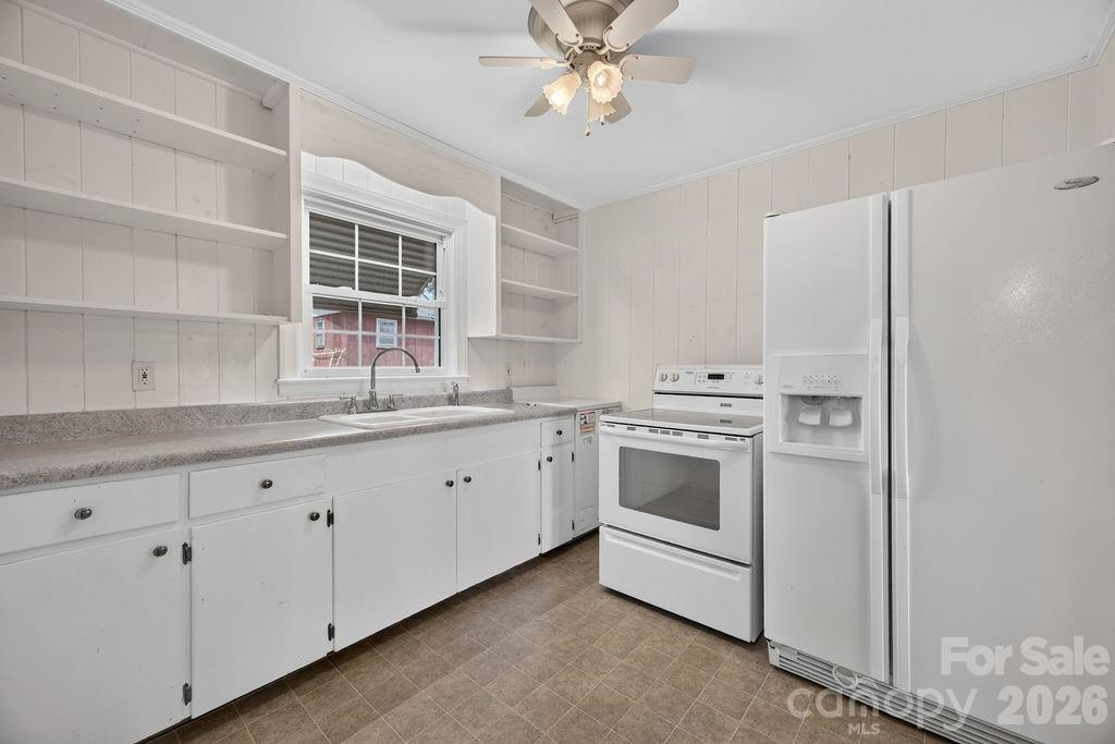 2409 Lucas Street — Hendersonville