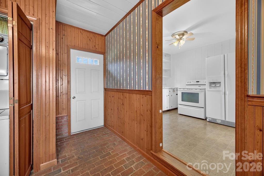 2409 Lucas Street — Hendersonville