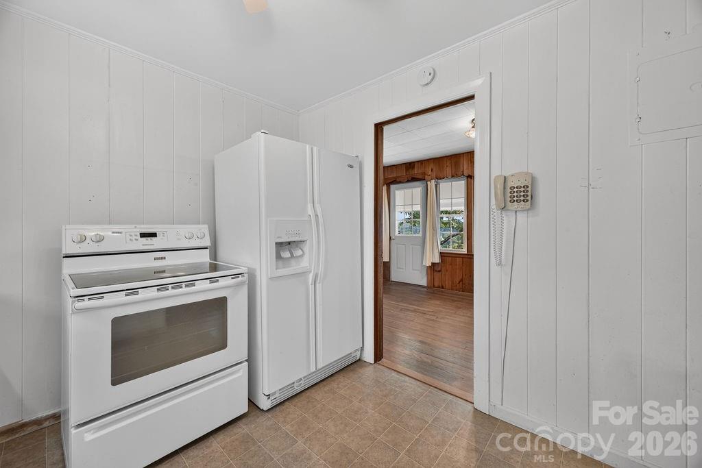 2409 Lucas Street — Hendersonville
