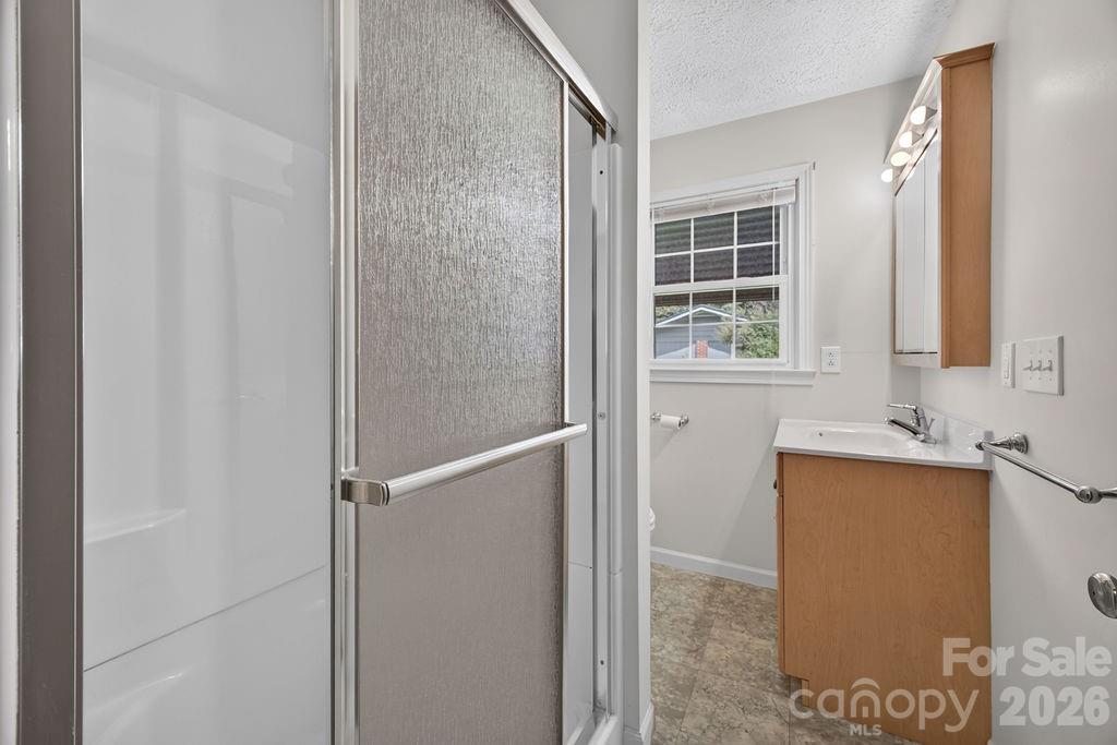 2409 Lucas Street — Hendersonville