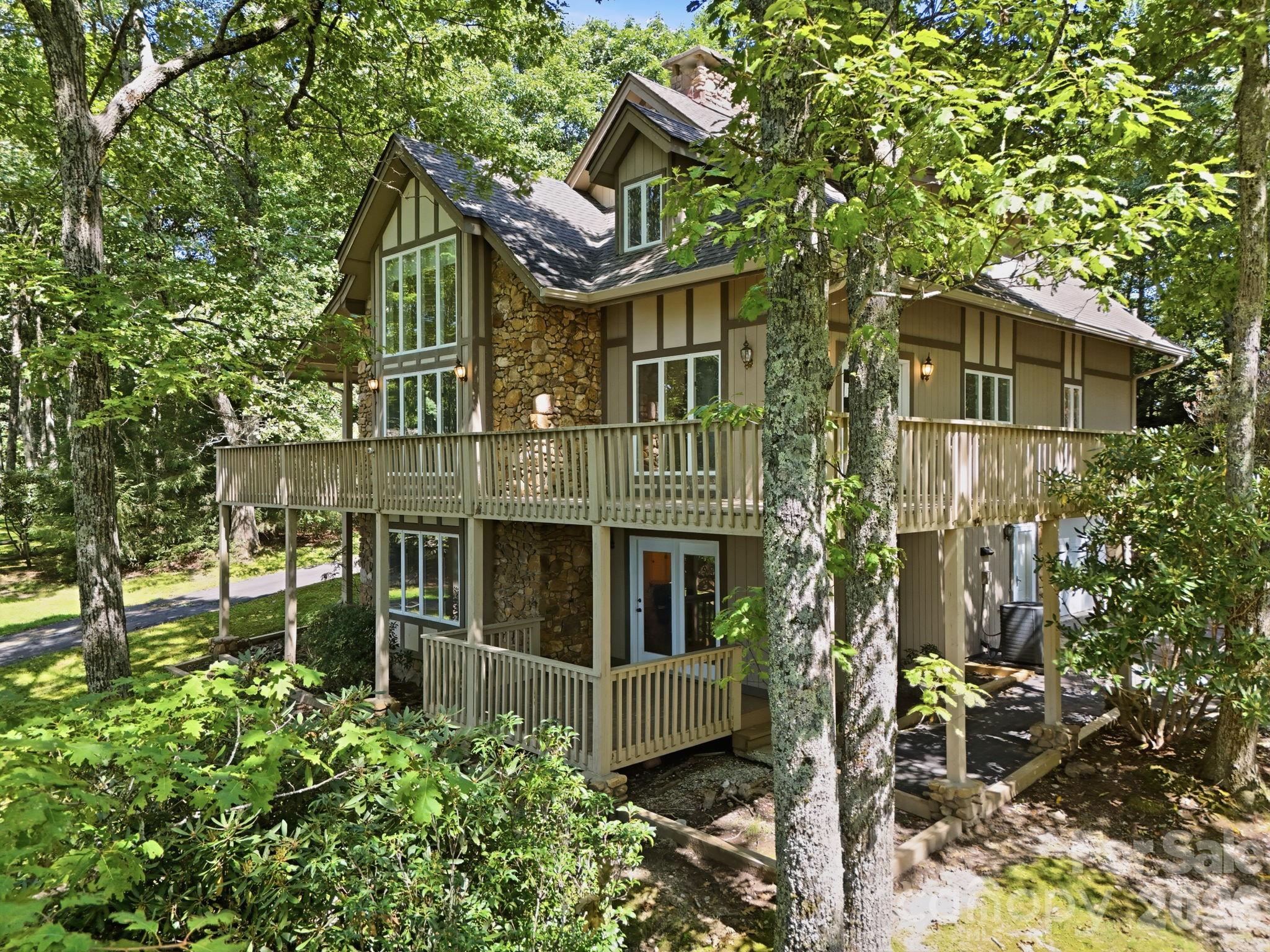 765 Oak Ridge Drive — Boone