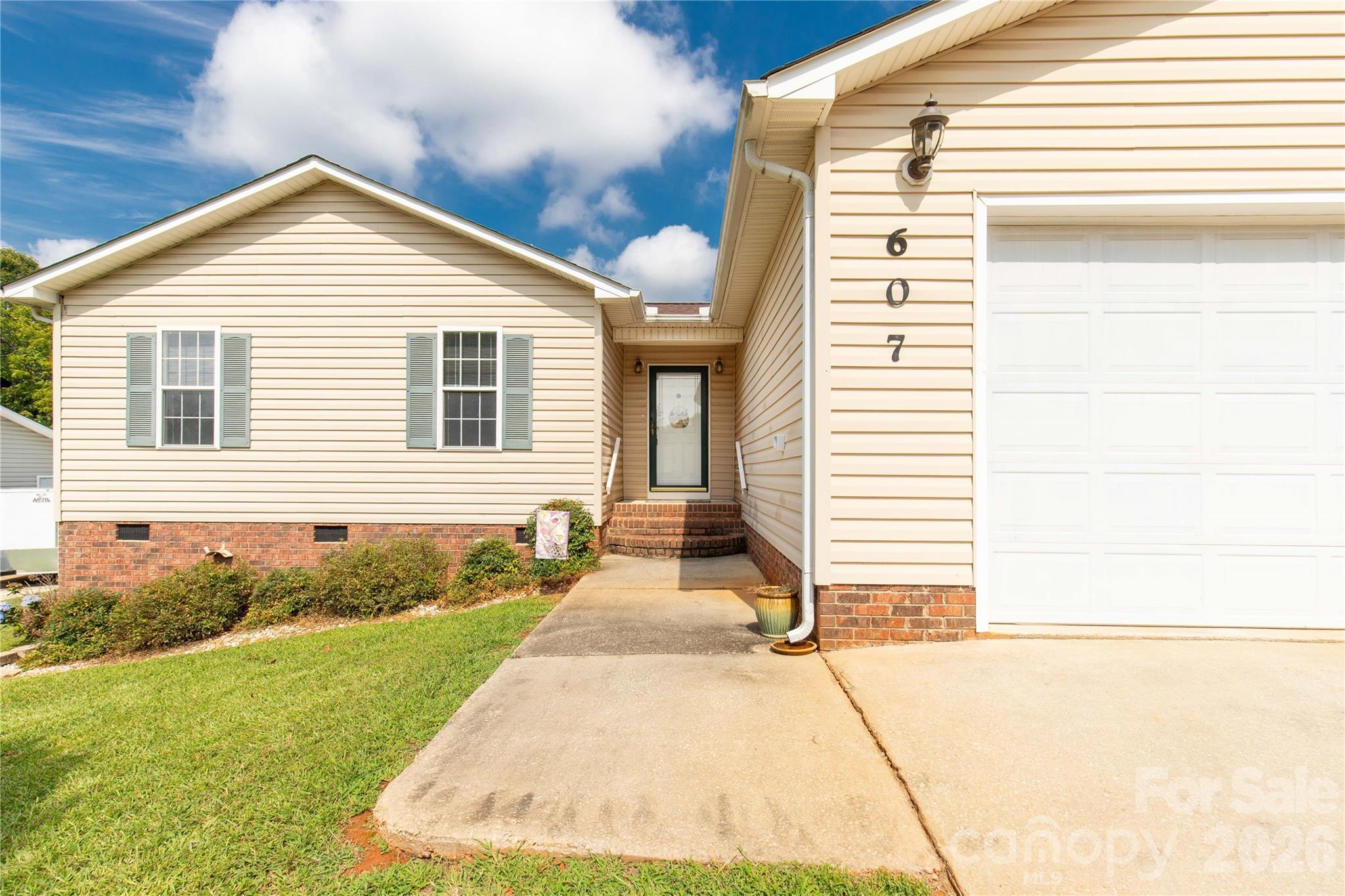 607 Helms Drive — Lowell