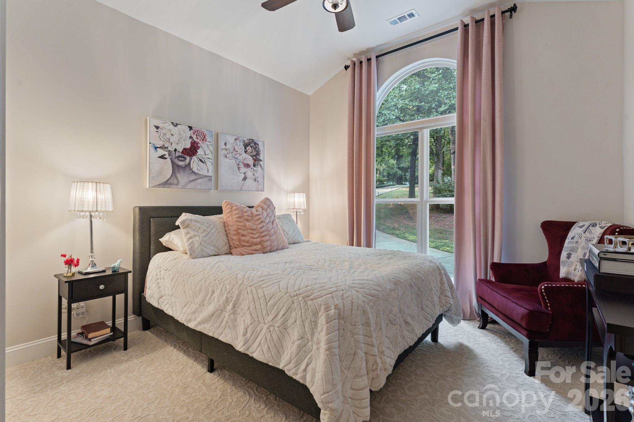172 Mariner Pointe Lane — Mooresville