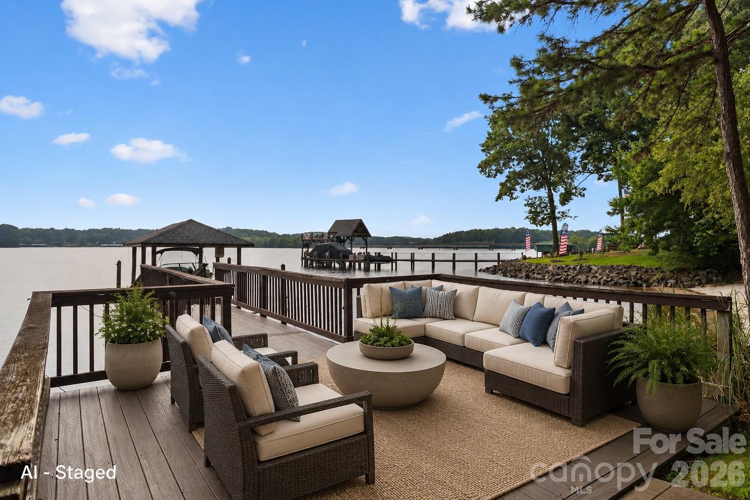 172 Mariner Pointe Lane — Mooresville