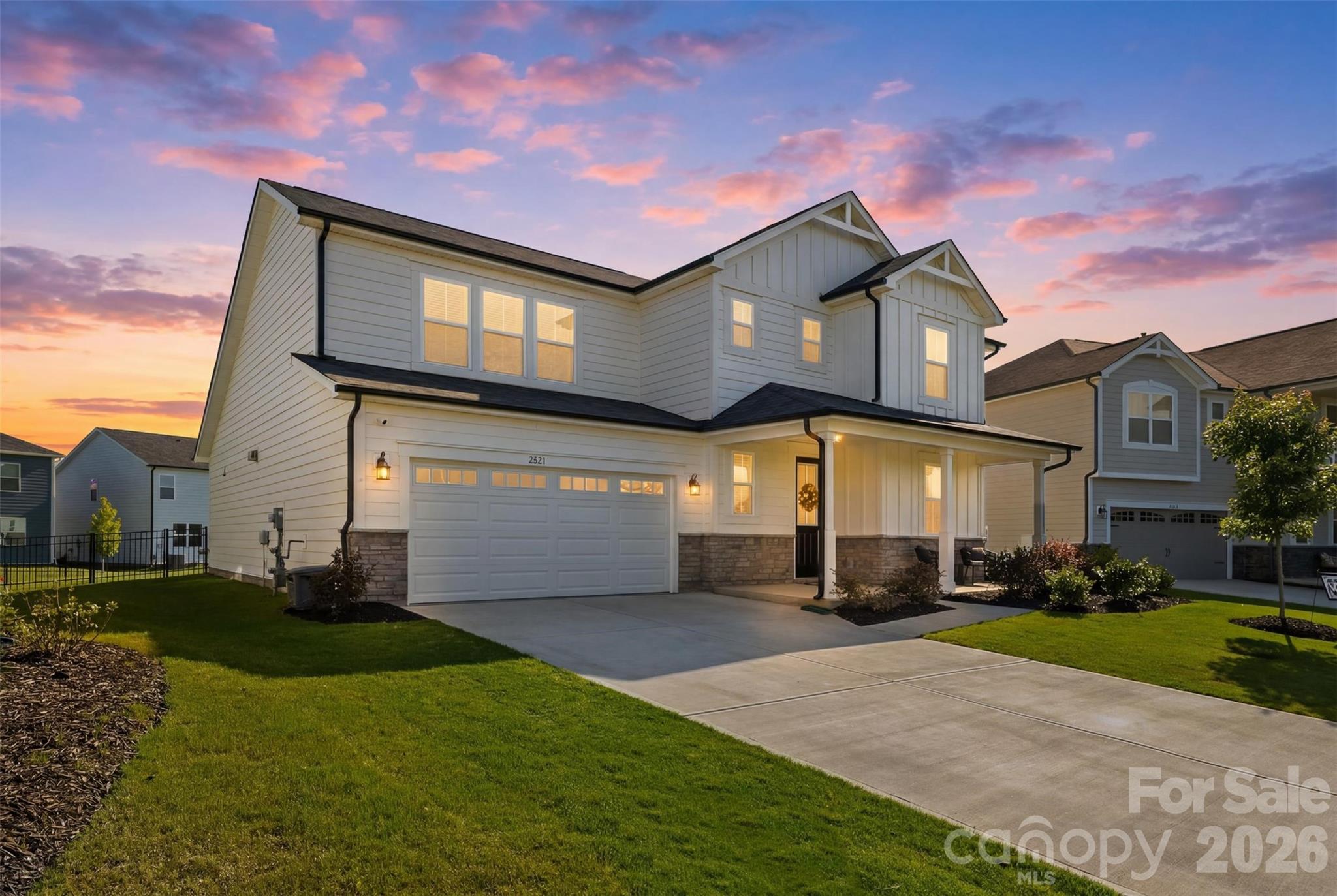 2621 Crimson Way — Monroe