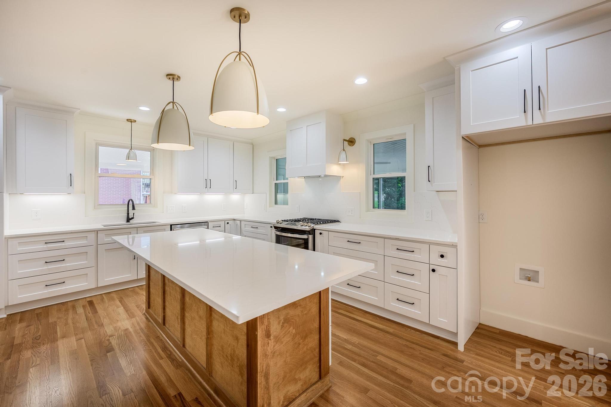 228 Cedar Street — Mooresville
