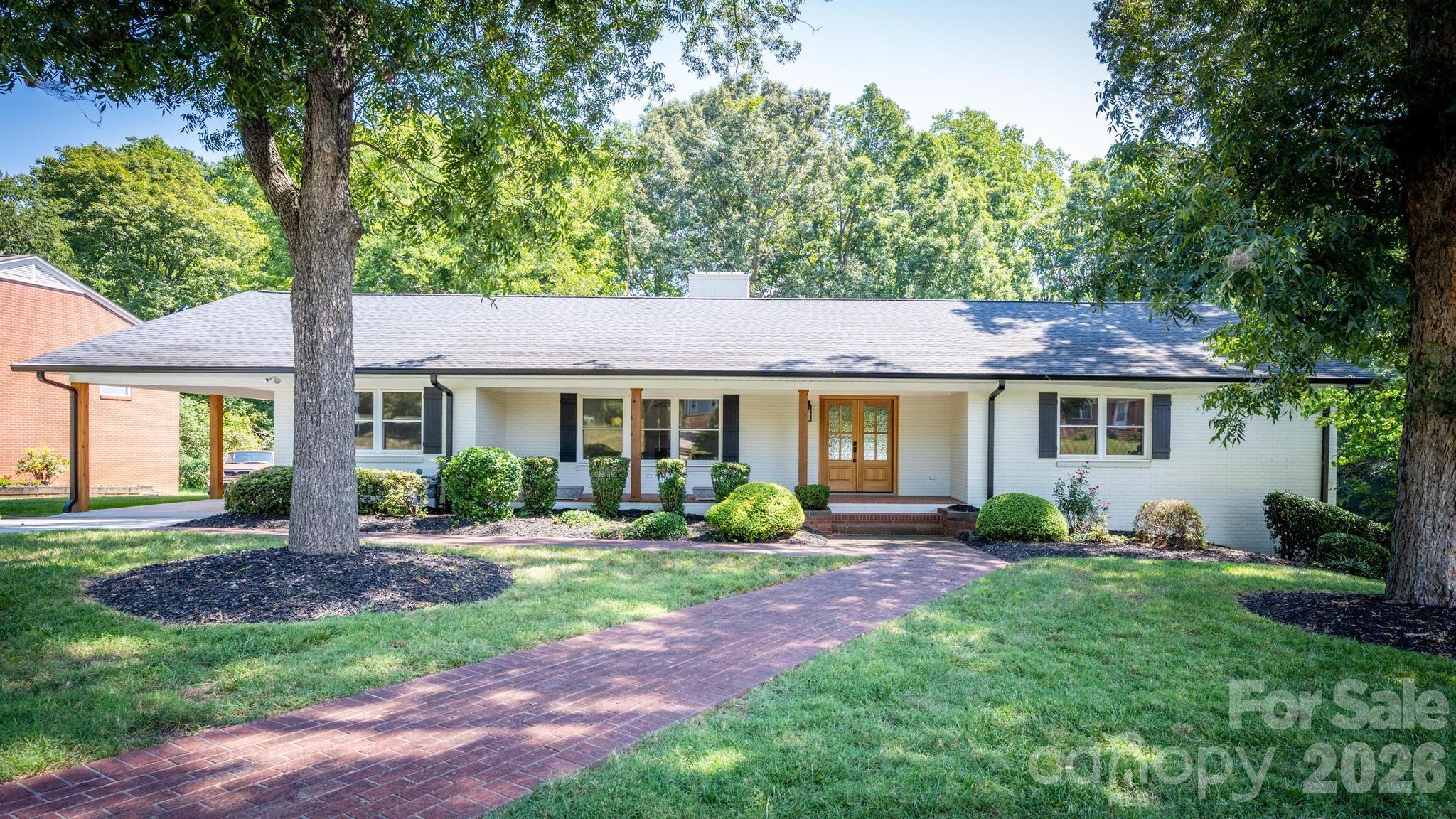 228 Cedar Street — Mooresville