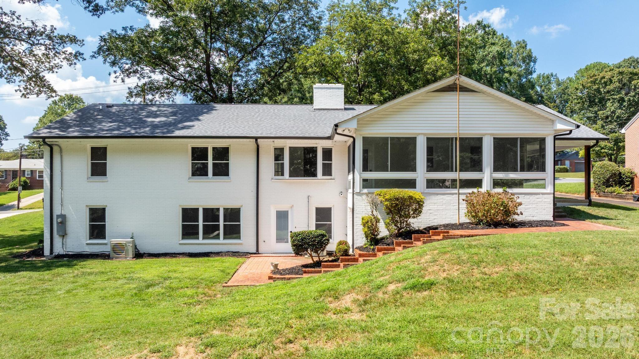 228 Cedar Street — Mooresville