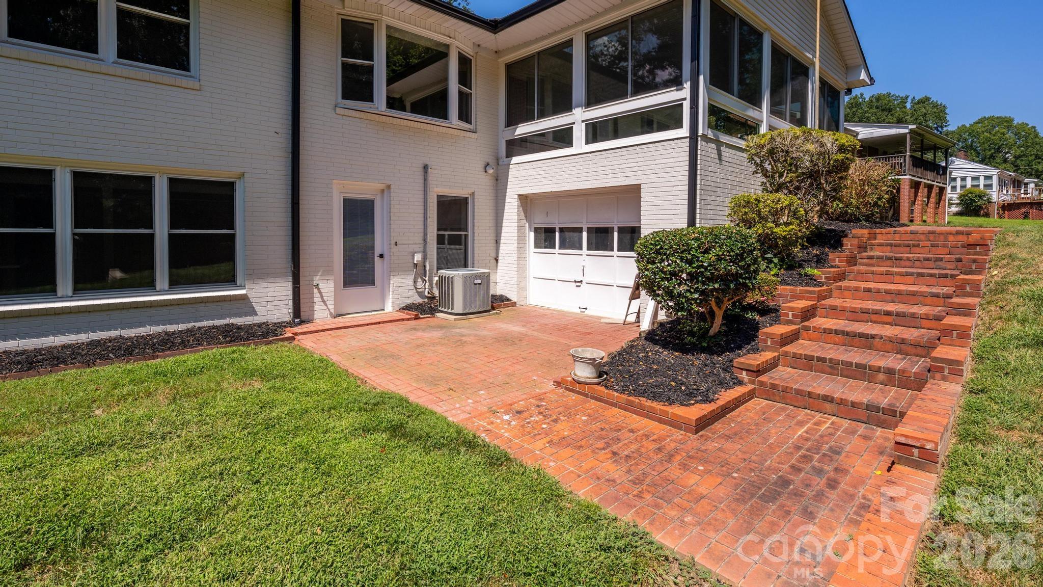 228 Cedar Street — Mooresville