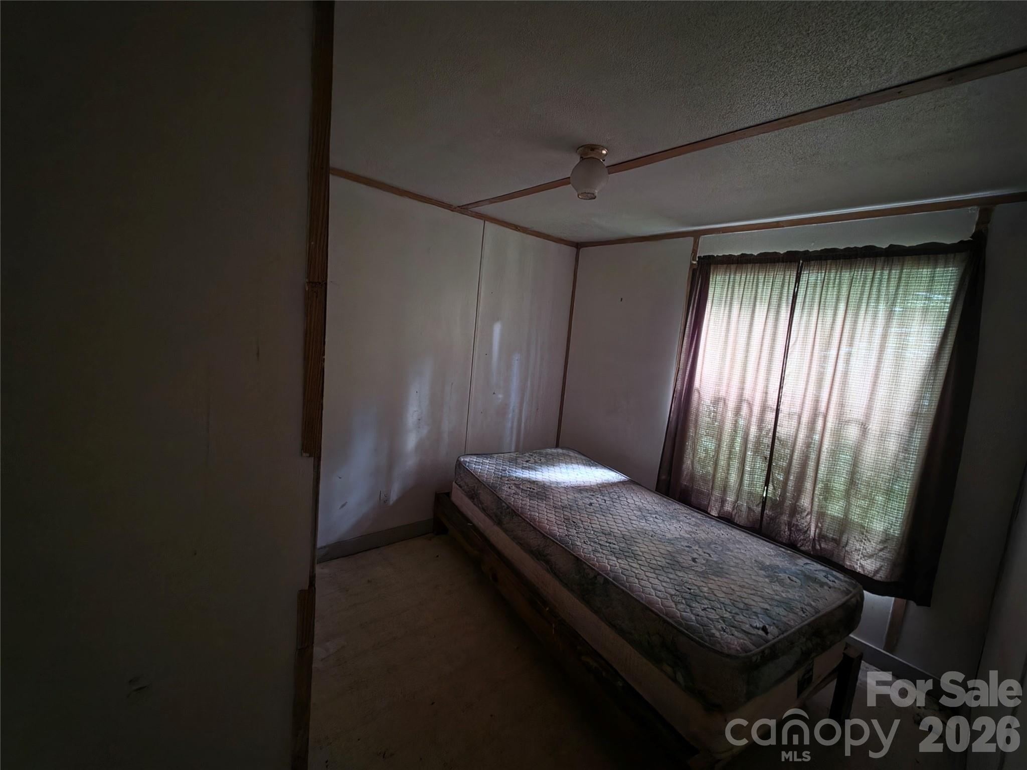 40 Gunches Dirt Road — Candler