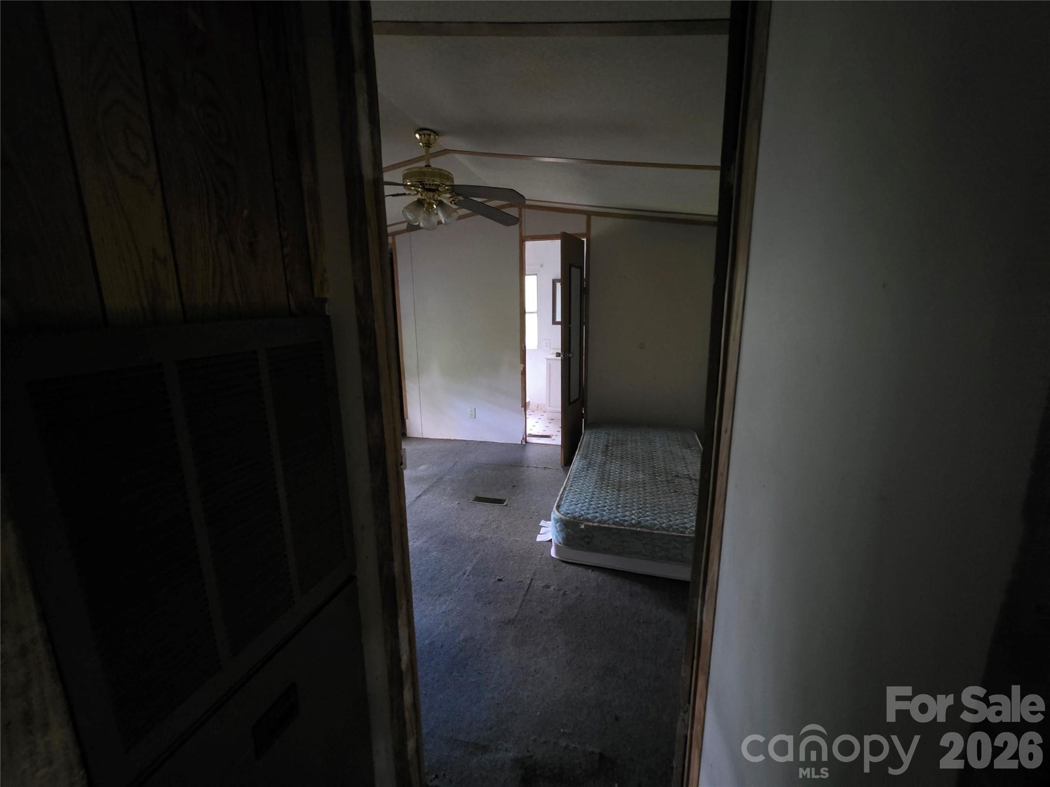 40 Gunches Dirt Road — Candler