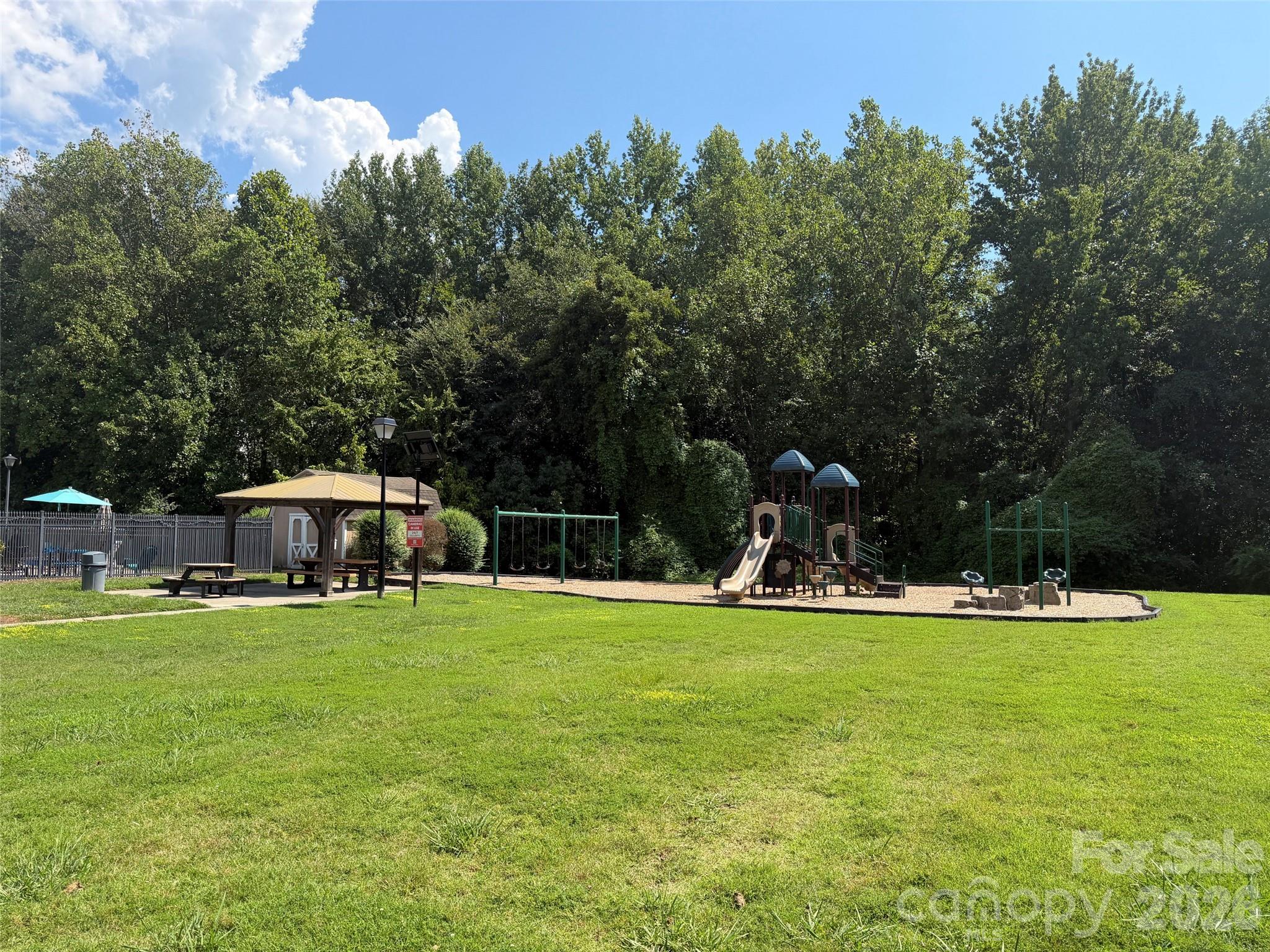 14230 Quartz Lane — Pineville
