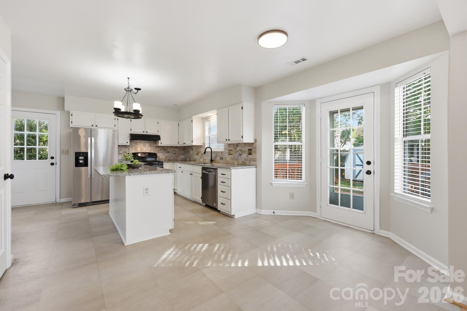14230 Quartz Lane — Pineville