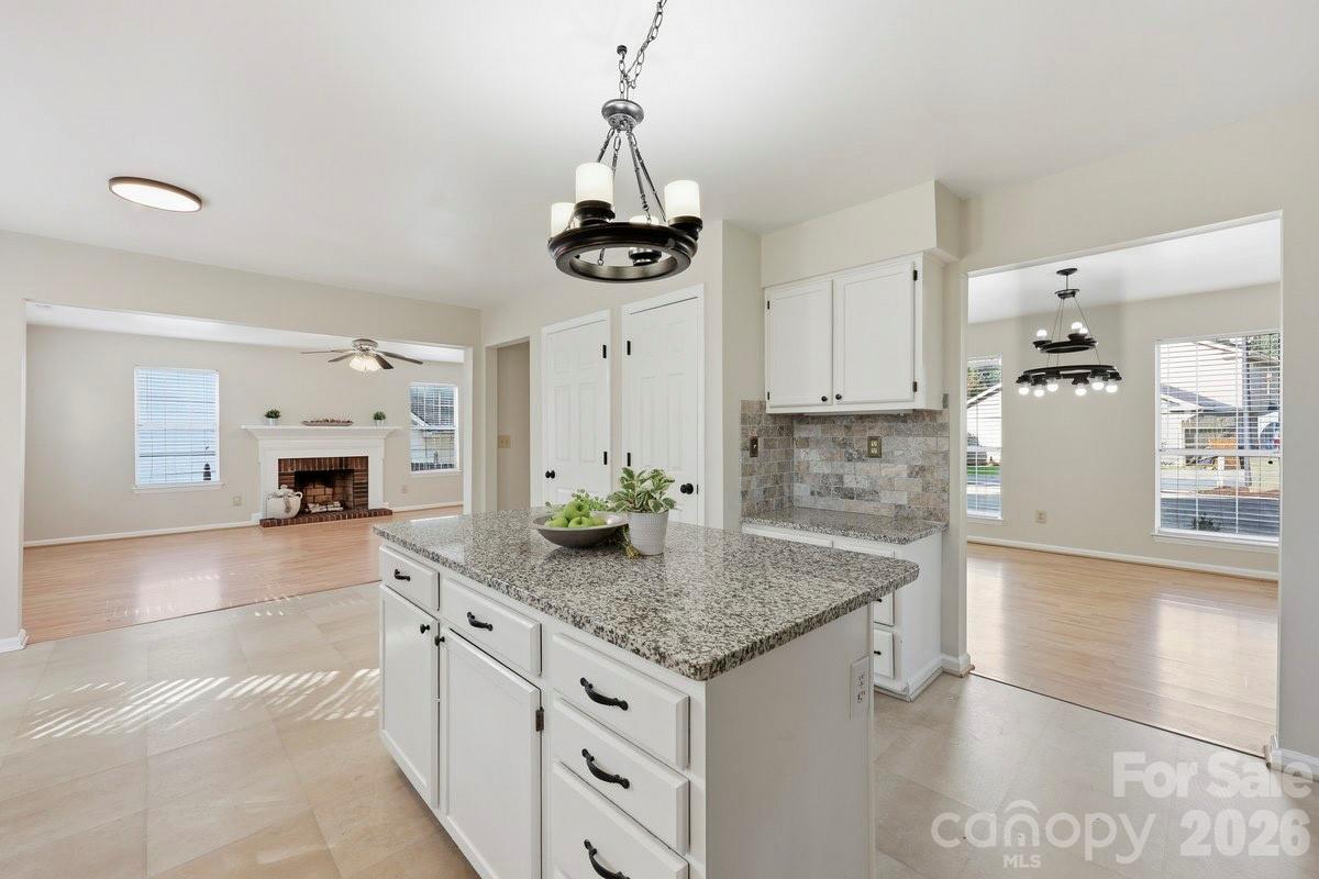 14230 Quartz Lane — Pineville