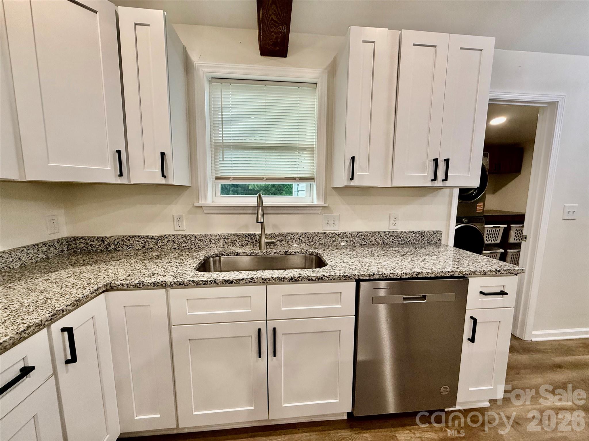 2213 Balmy Court — Lancaster