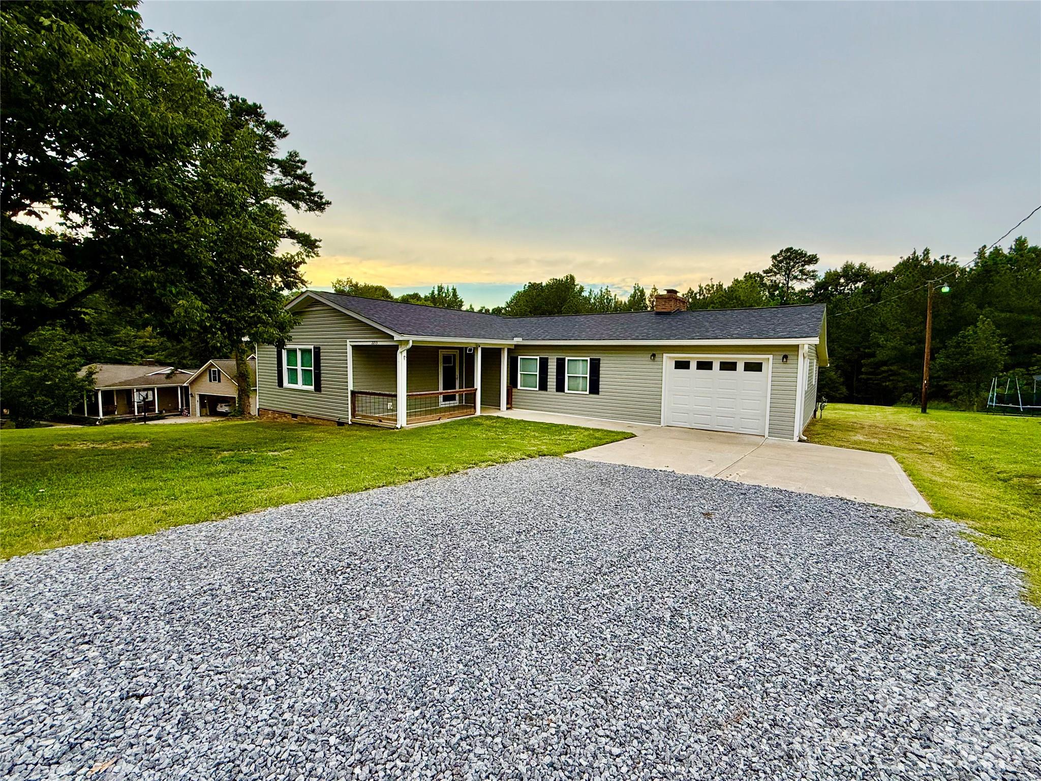 2213 Balmy Court — Lancaster