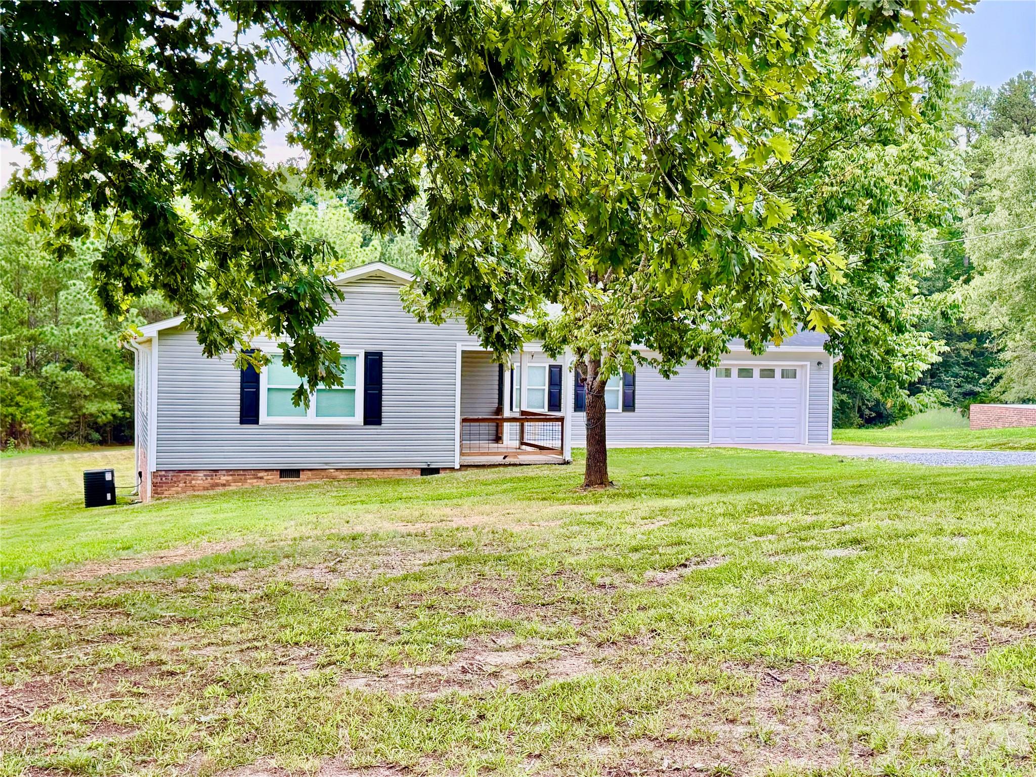 2213 Balmy Court — Lancaster