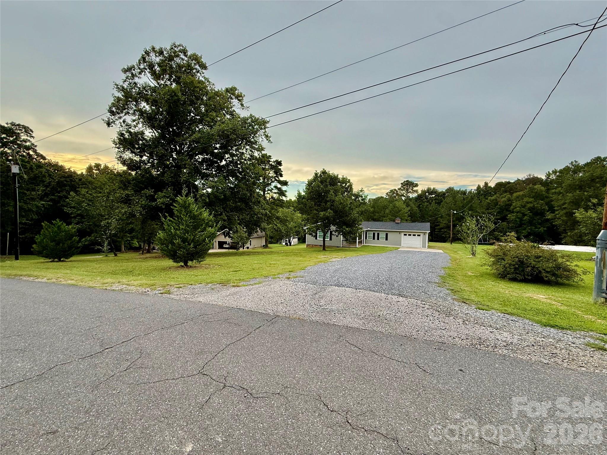 2213 Balmy Court — Lancaster
