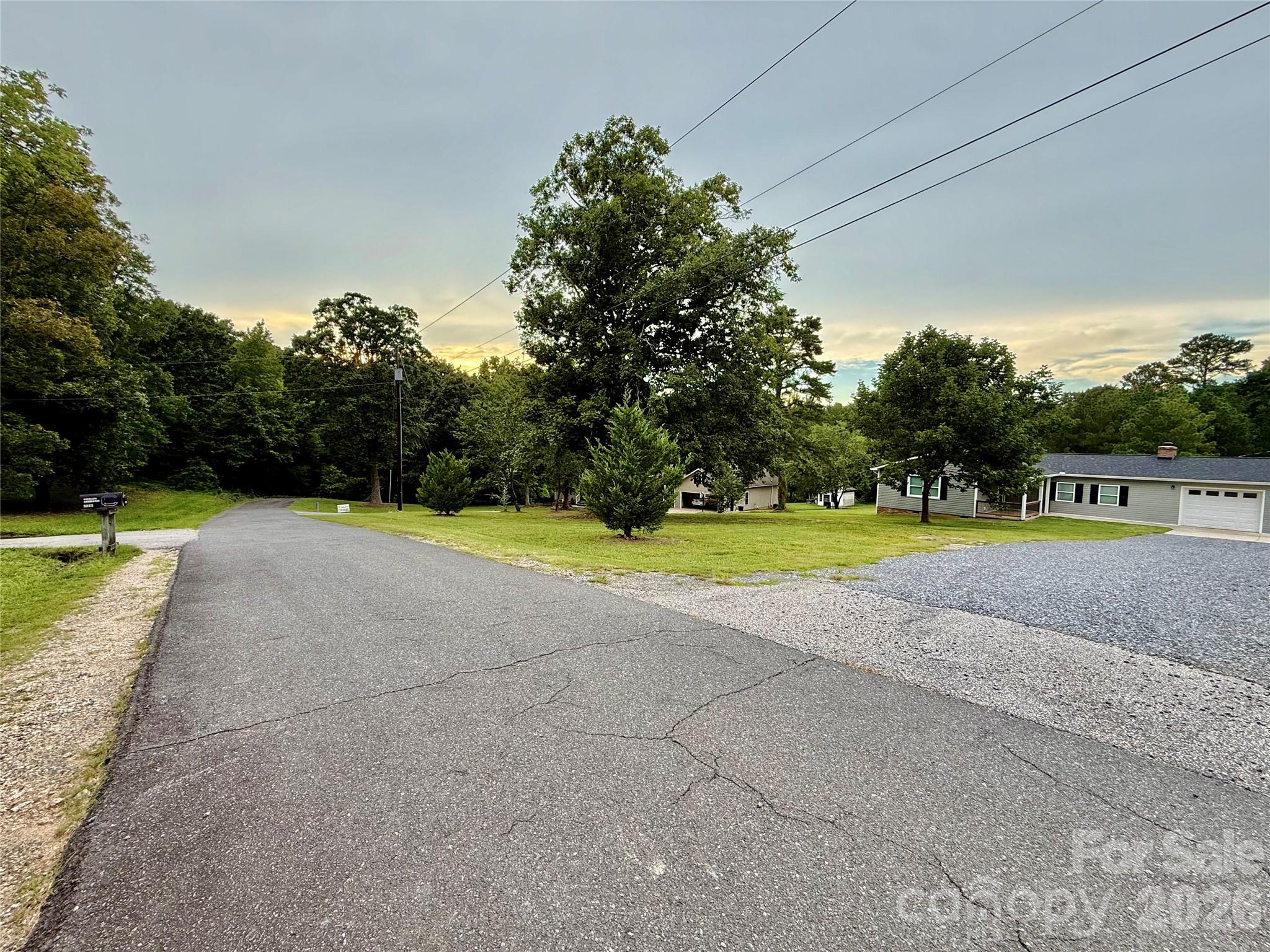 2213 Balmy Court — Lancaster