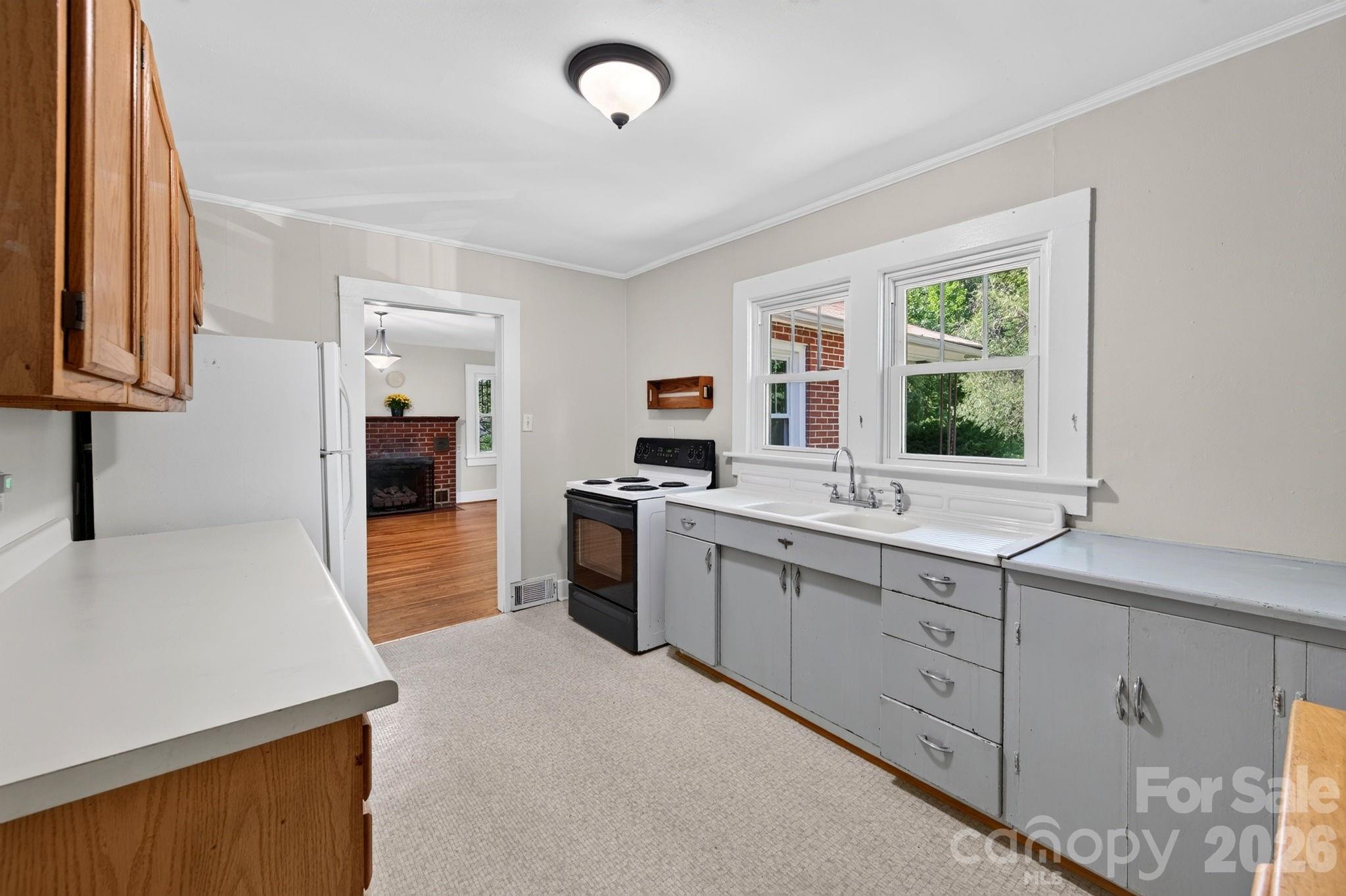 178 Shope Creek Road — Asheville