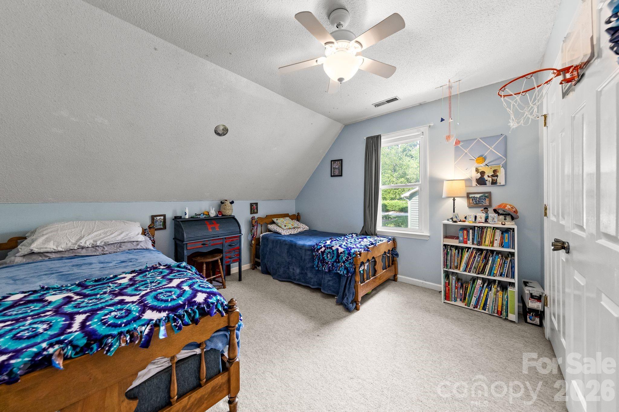 517 Forest Lane — Belmont