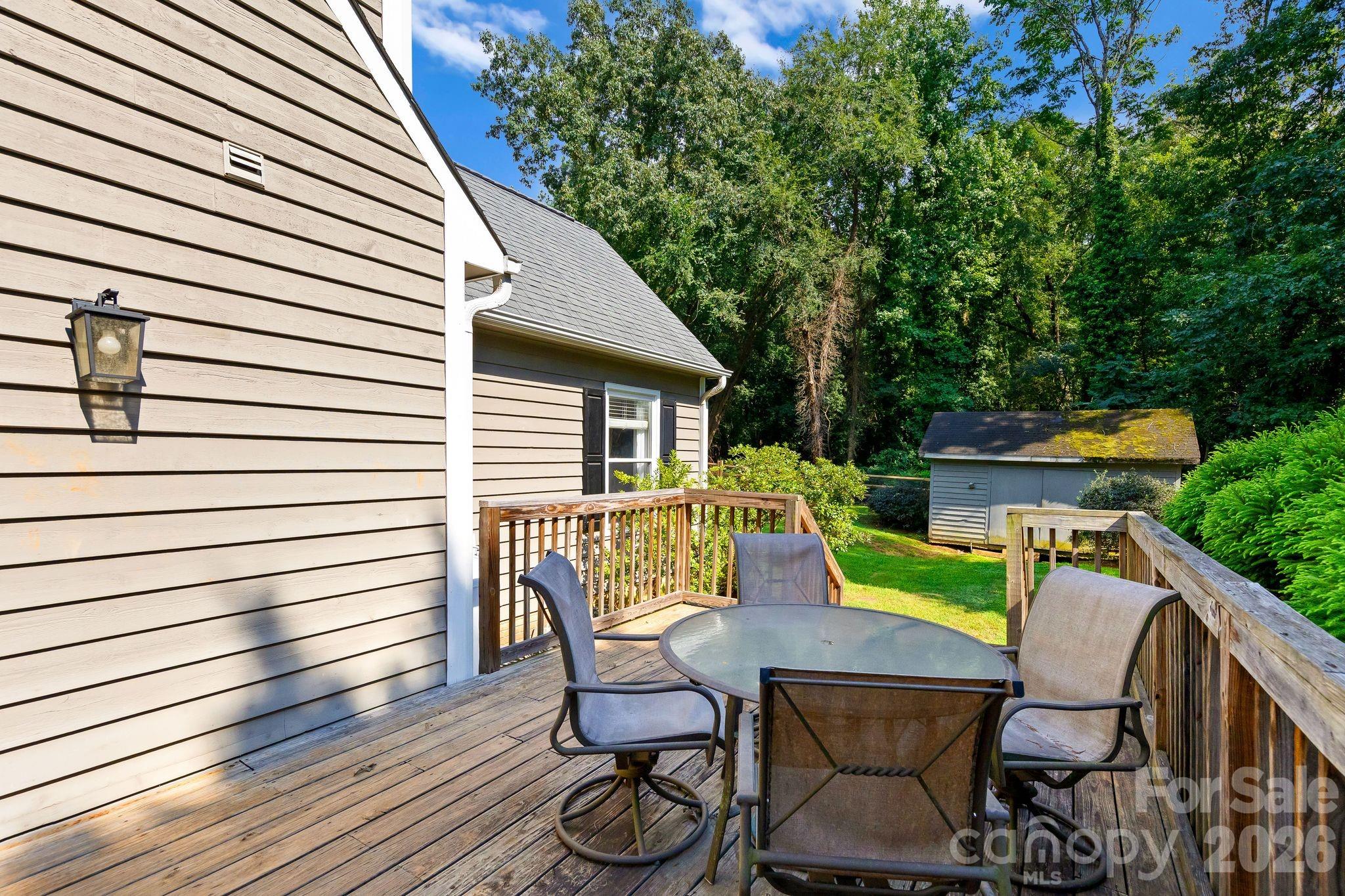 517 Forest Lane — Belmont