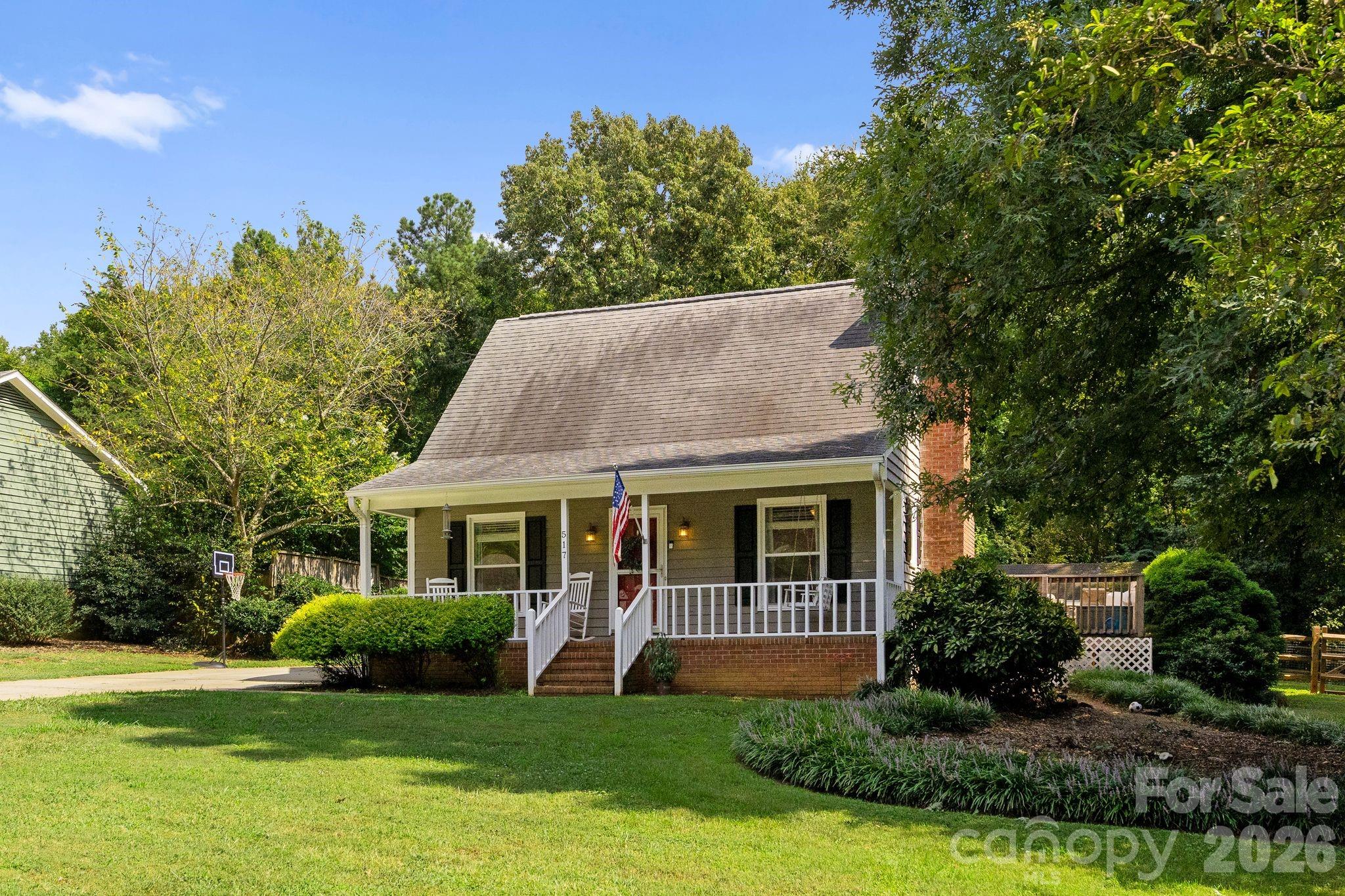 517 Forest Lane — Belmont