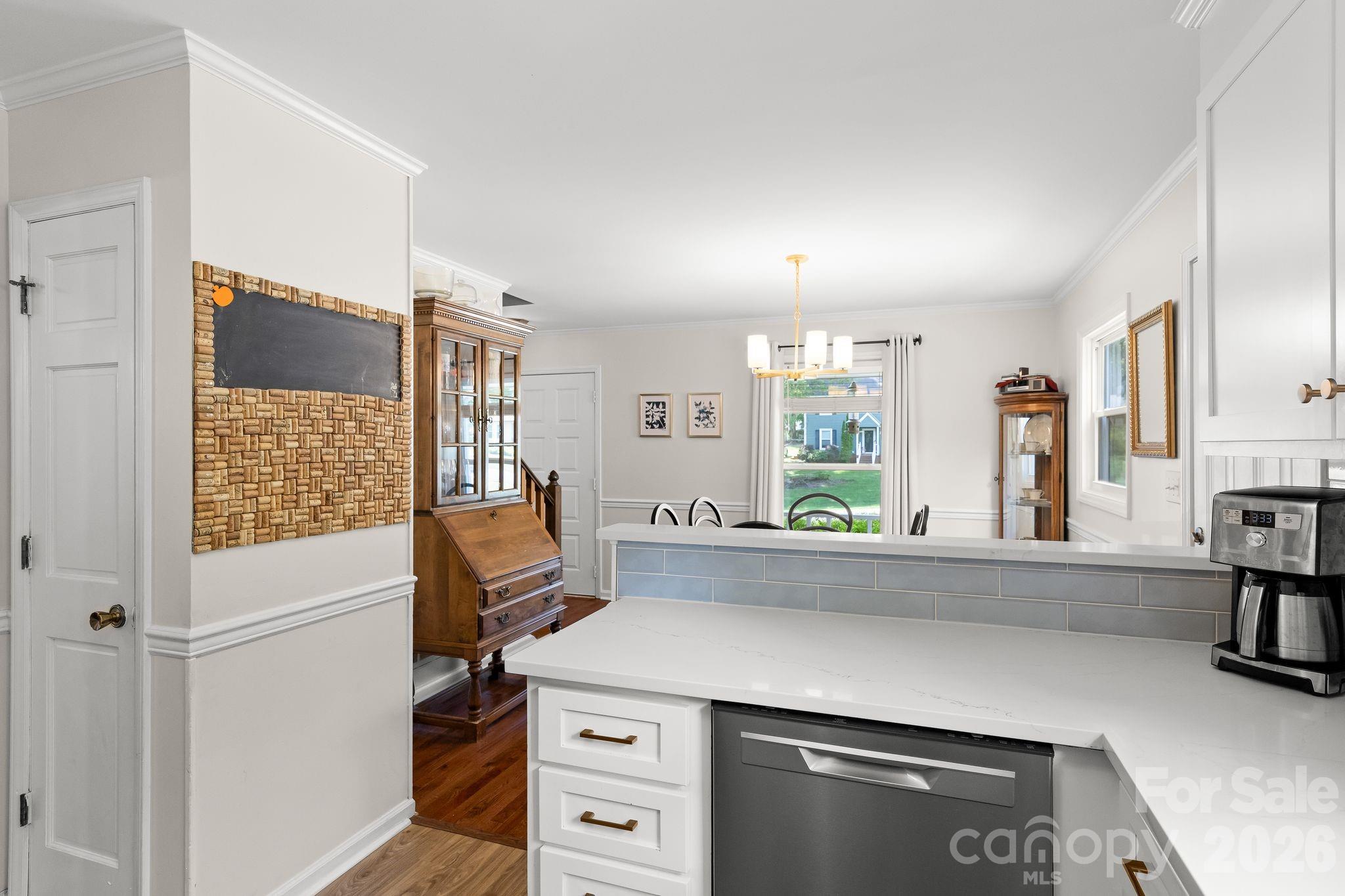 517 Forest Lane — Belmont