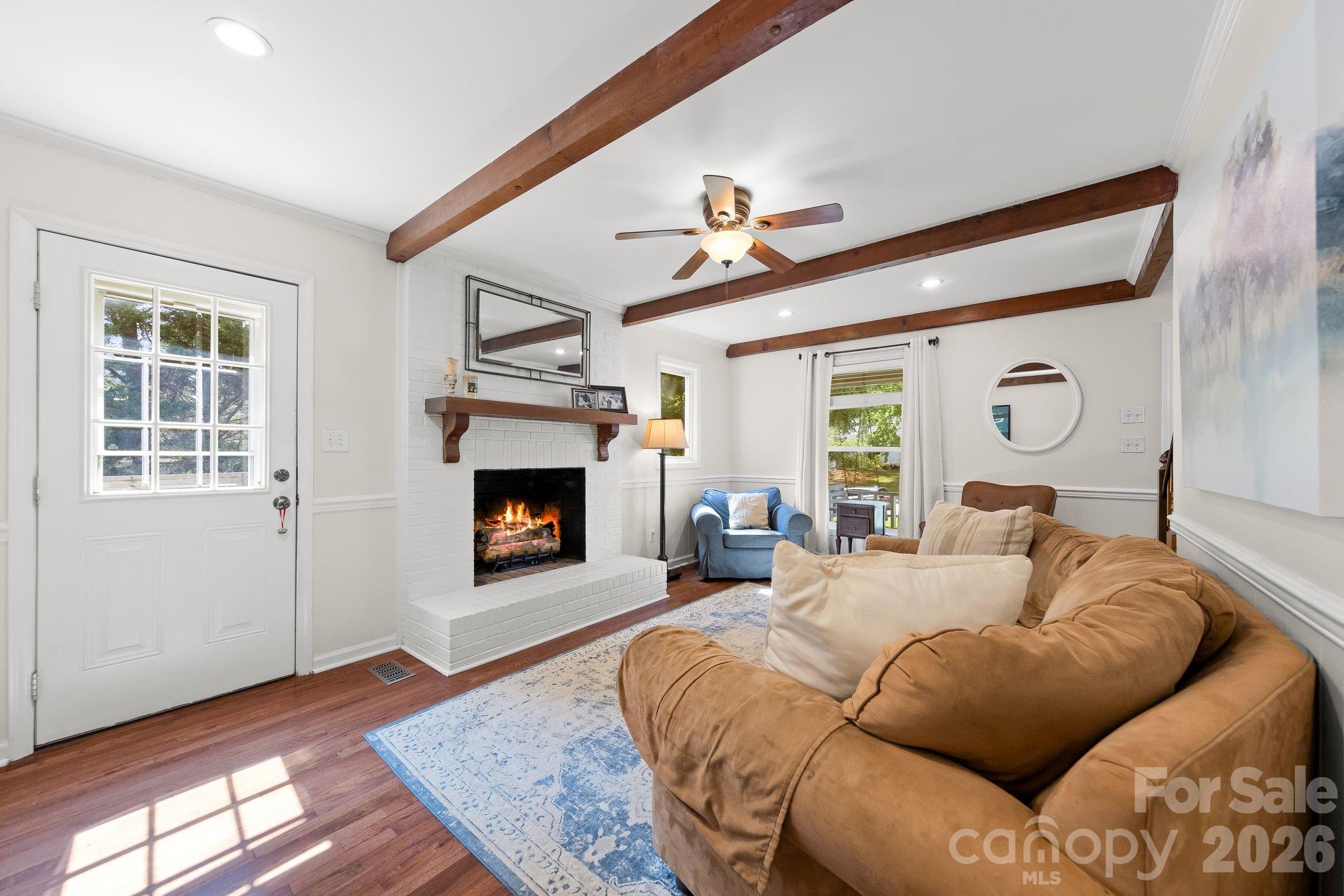 517 Forest Lane — Belmont
