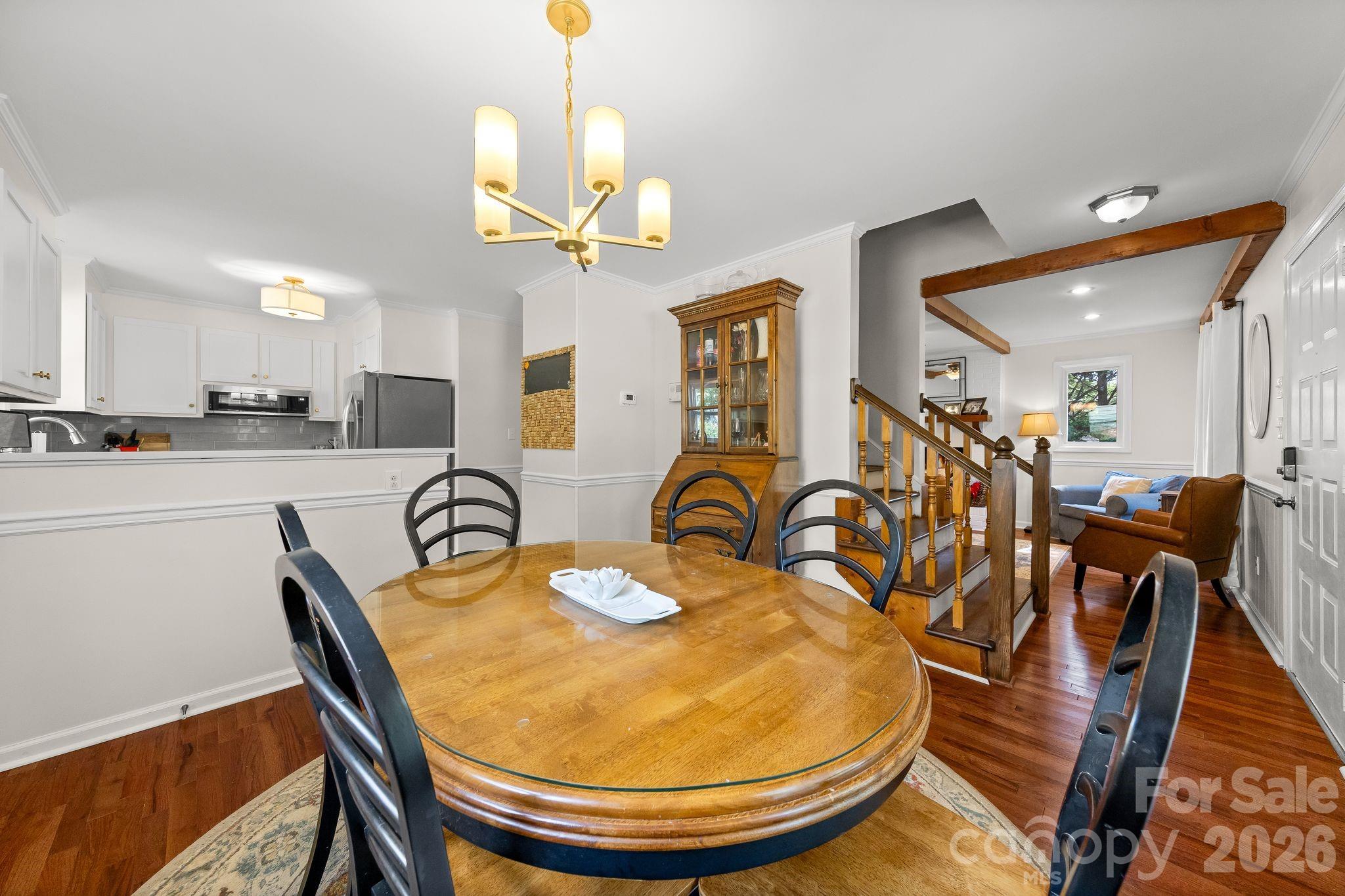 517 Forest Lane — Belmont