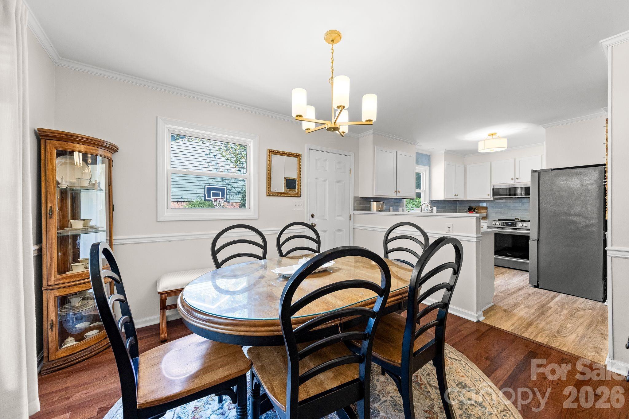 517 Forest Lane — Belmont