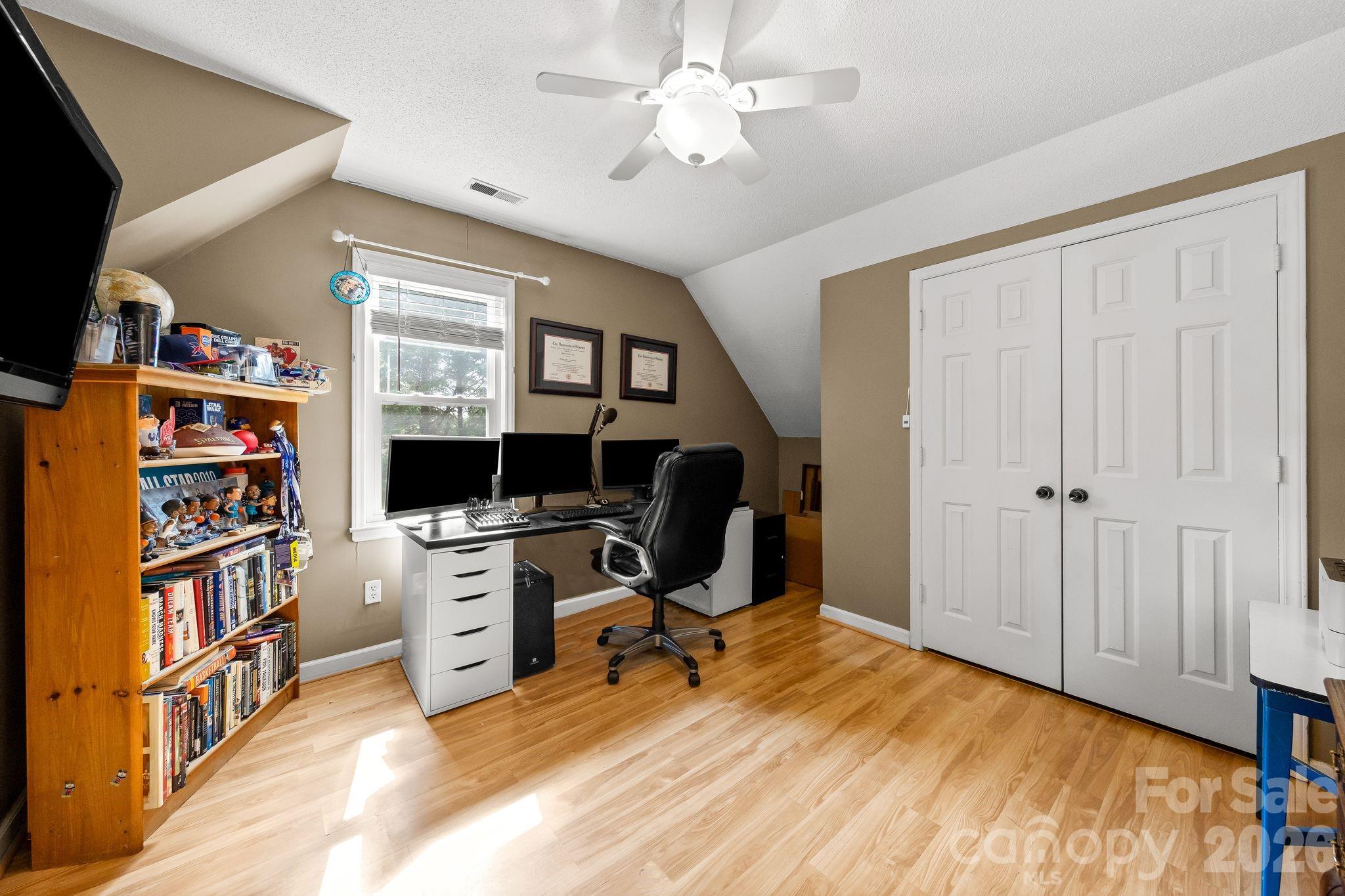 517 Forest Lane — Belmont