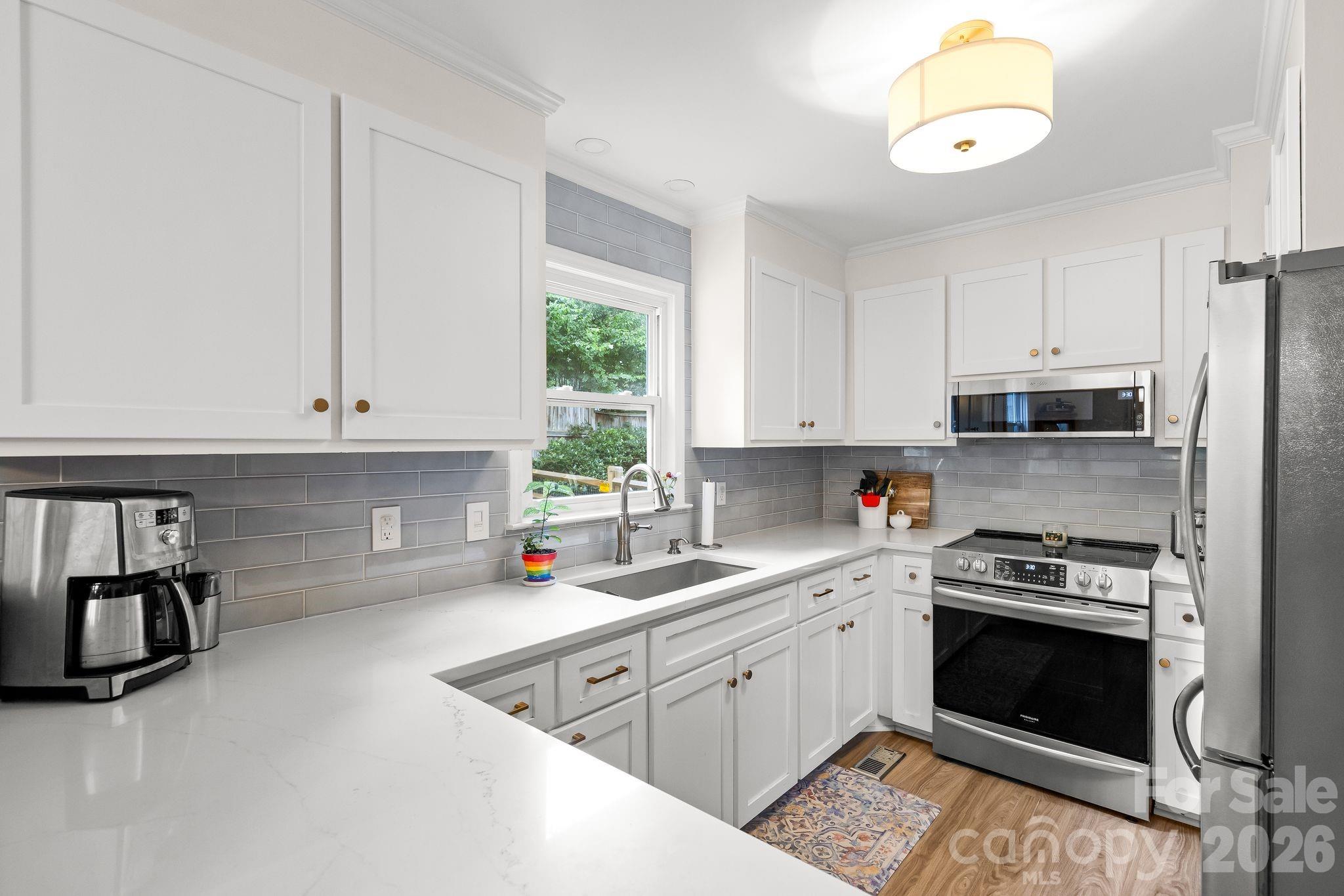 517 Forest Lane — Belmont