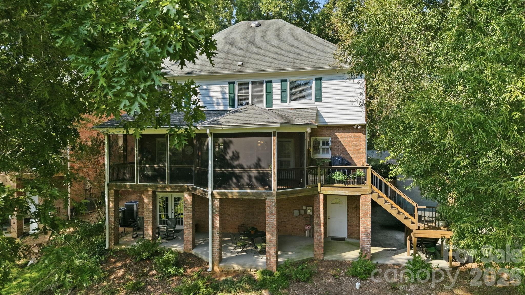 303 Bing Crosby Boulevard — Advance