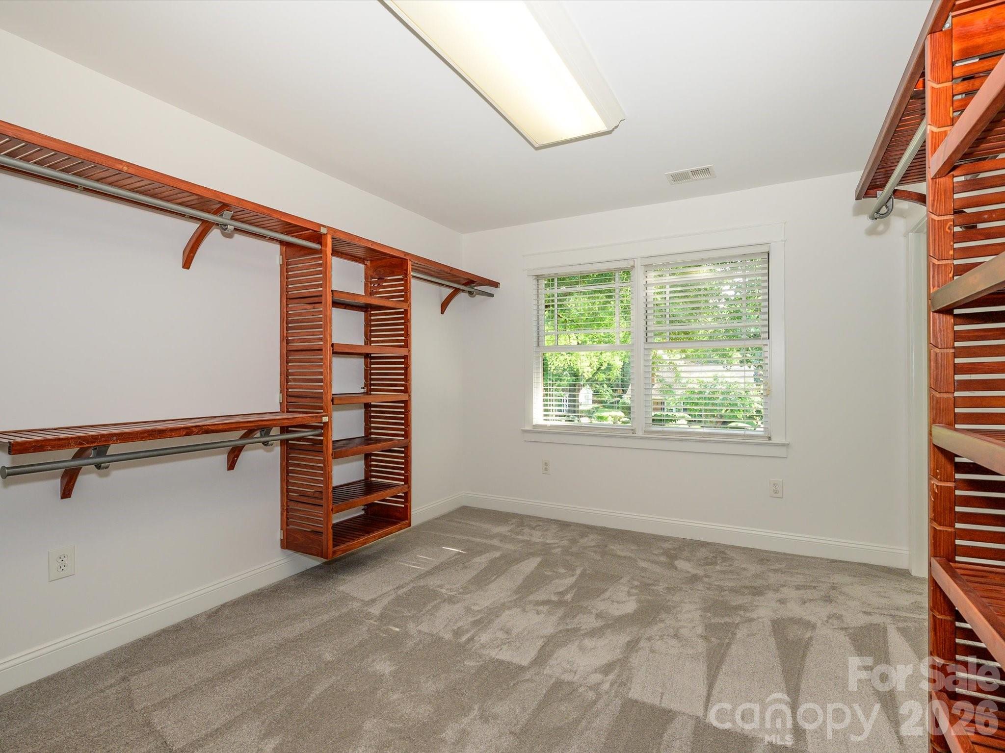 3016 Somerset Drive — Charlotte