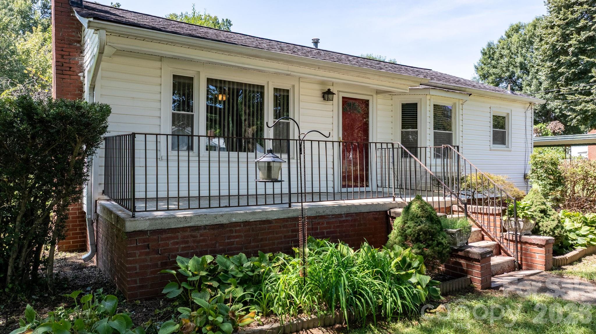414B Old NC 18 Highway — Morganton