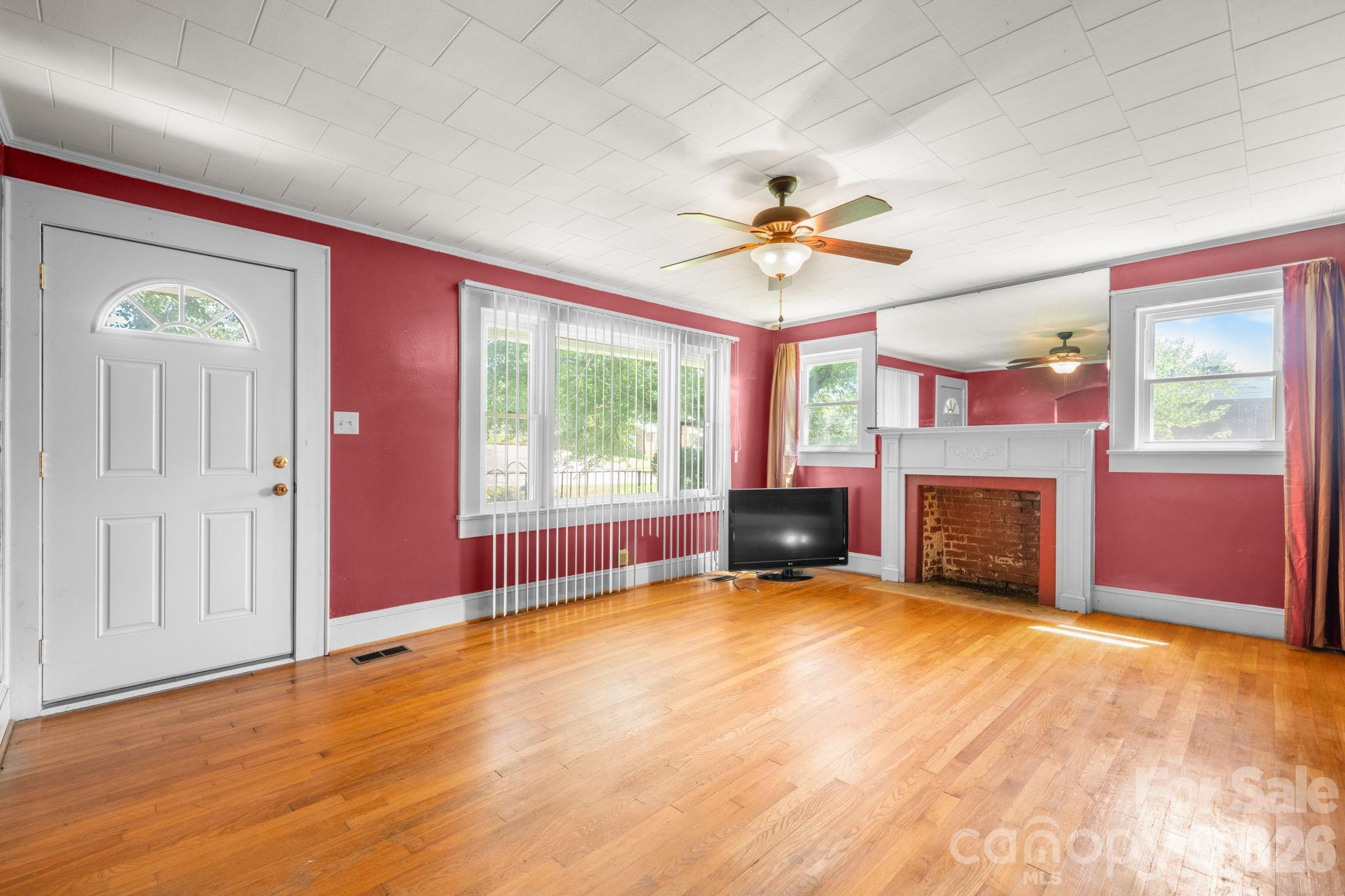414B Old NC 18 Highway — Morganton