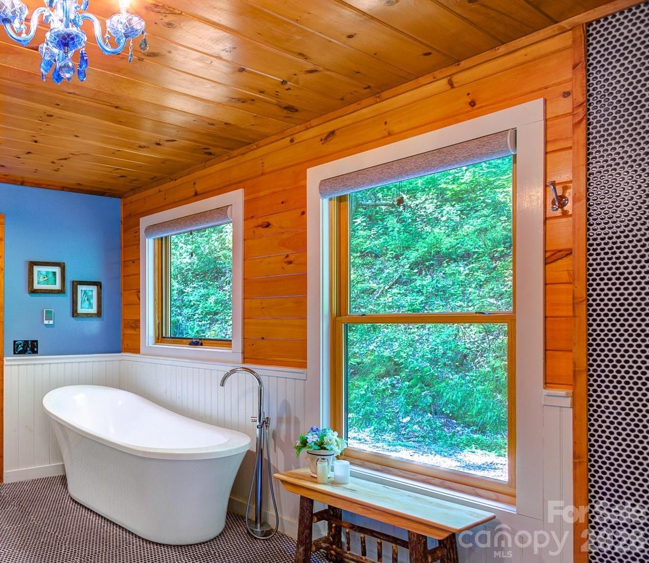 568 Auborn Trivette Road — Sugar Grove