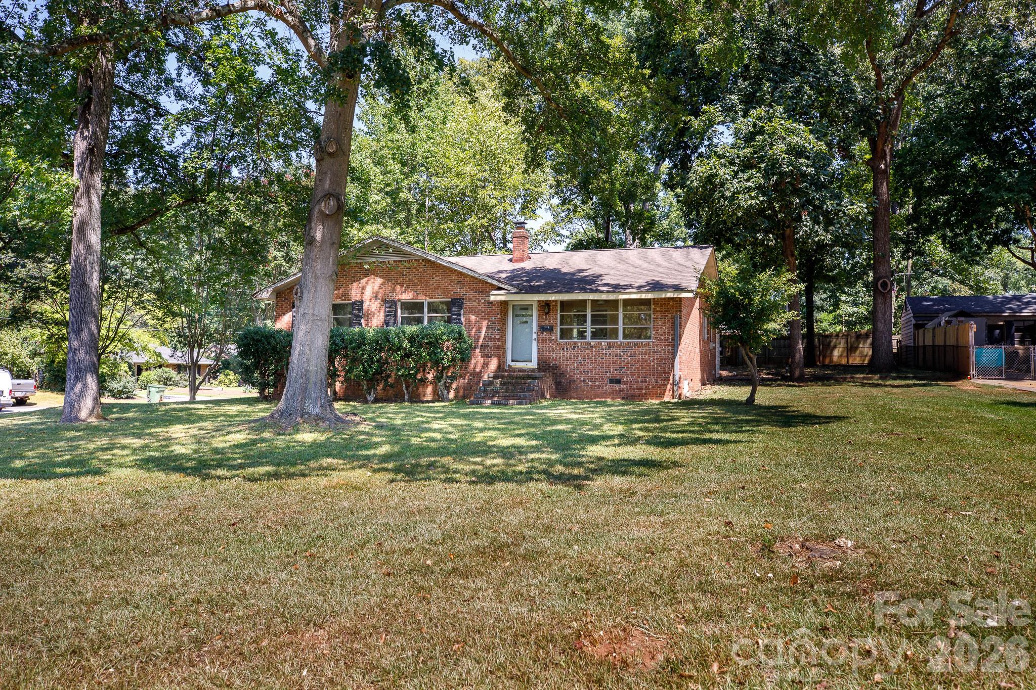 122 W Gregg Street — Fort Mill