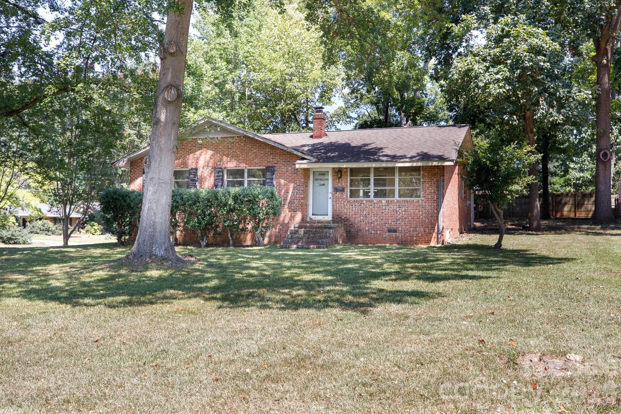 122 W Gregg Street — Fort Mill