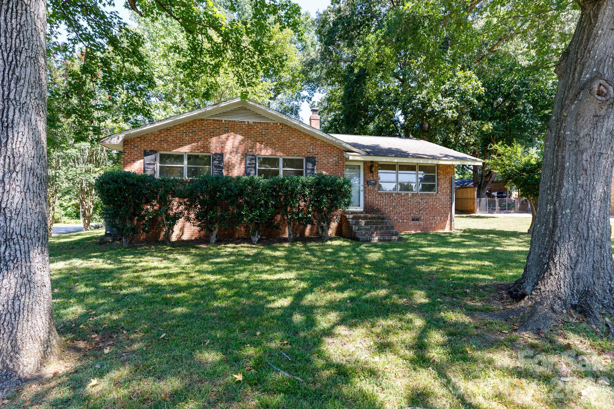 122 W Gregg Street — Fort Mill
